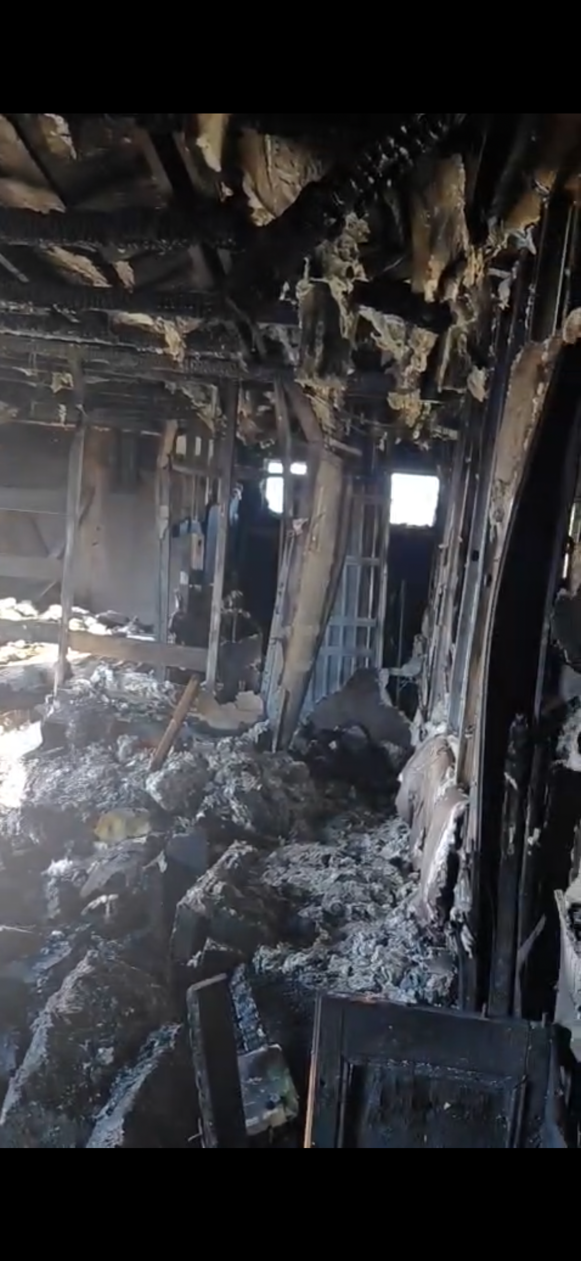 A family of 6 & their pets lost all belongings in house fire campaign photo, 5 of 8