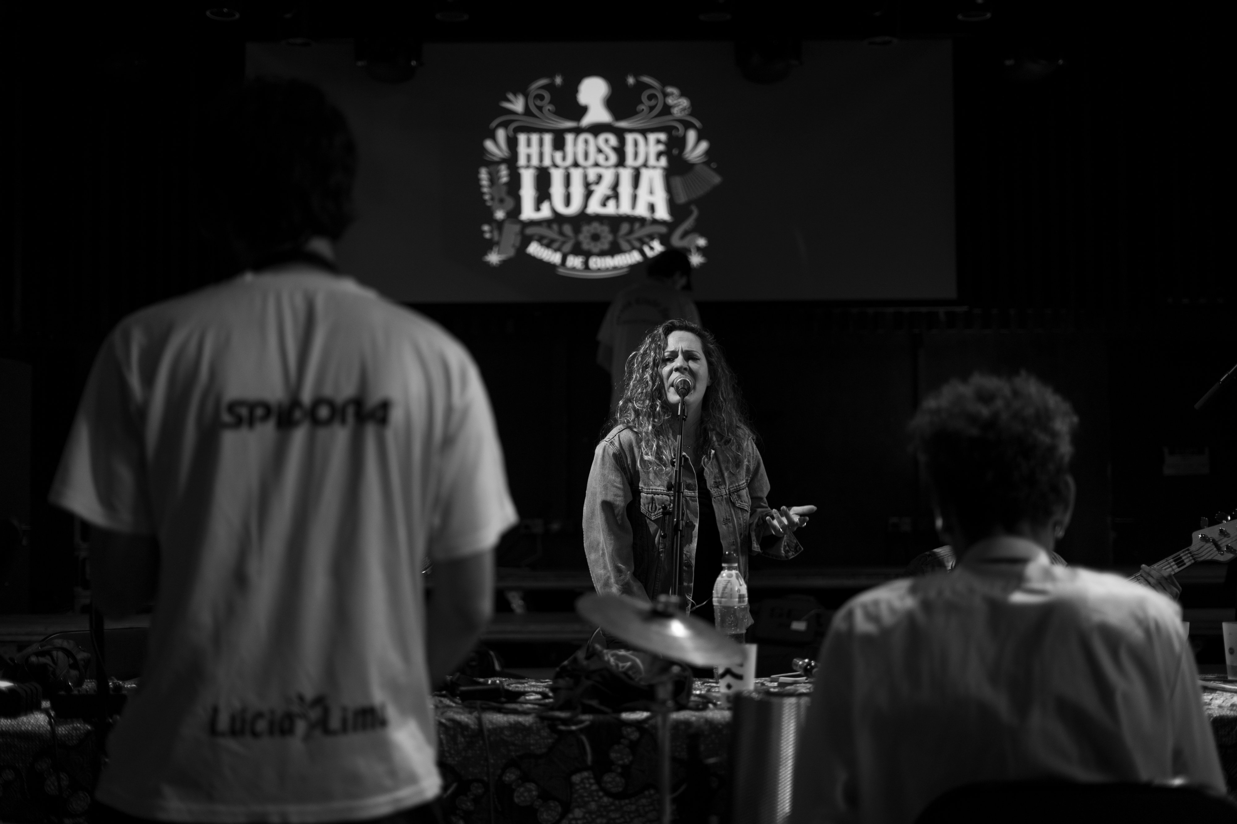 Foto da arrecadação Ayúdame a recuperar mi lente y seguir creando, 2 de 8