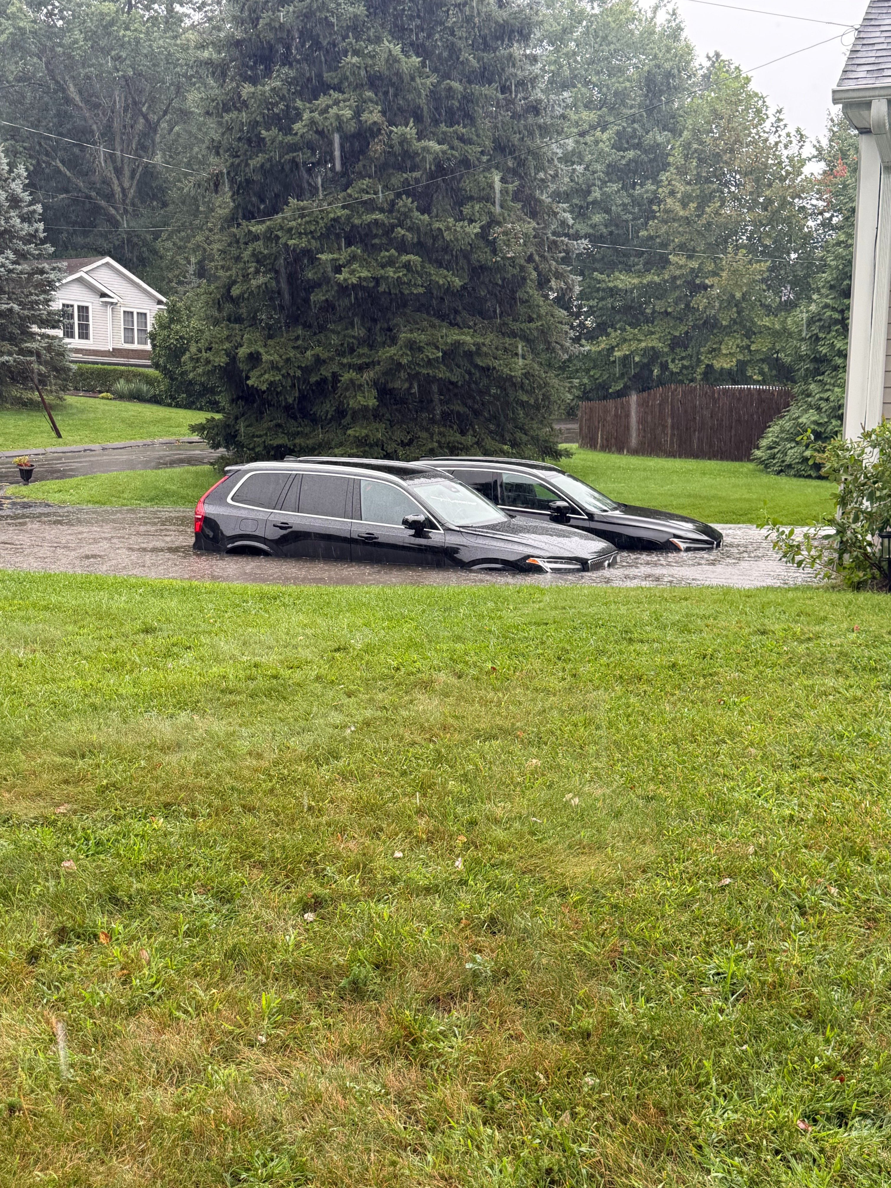 Support Kelsey’s Family After Devastating Flood campaign photo, 4 of 5