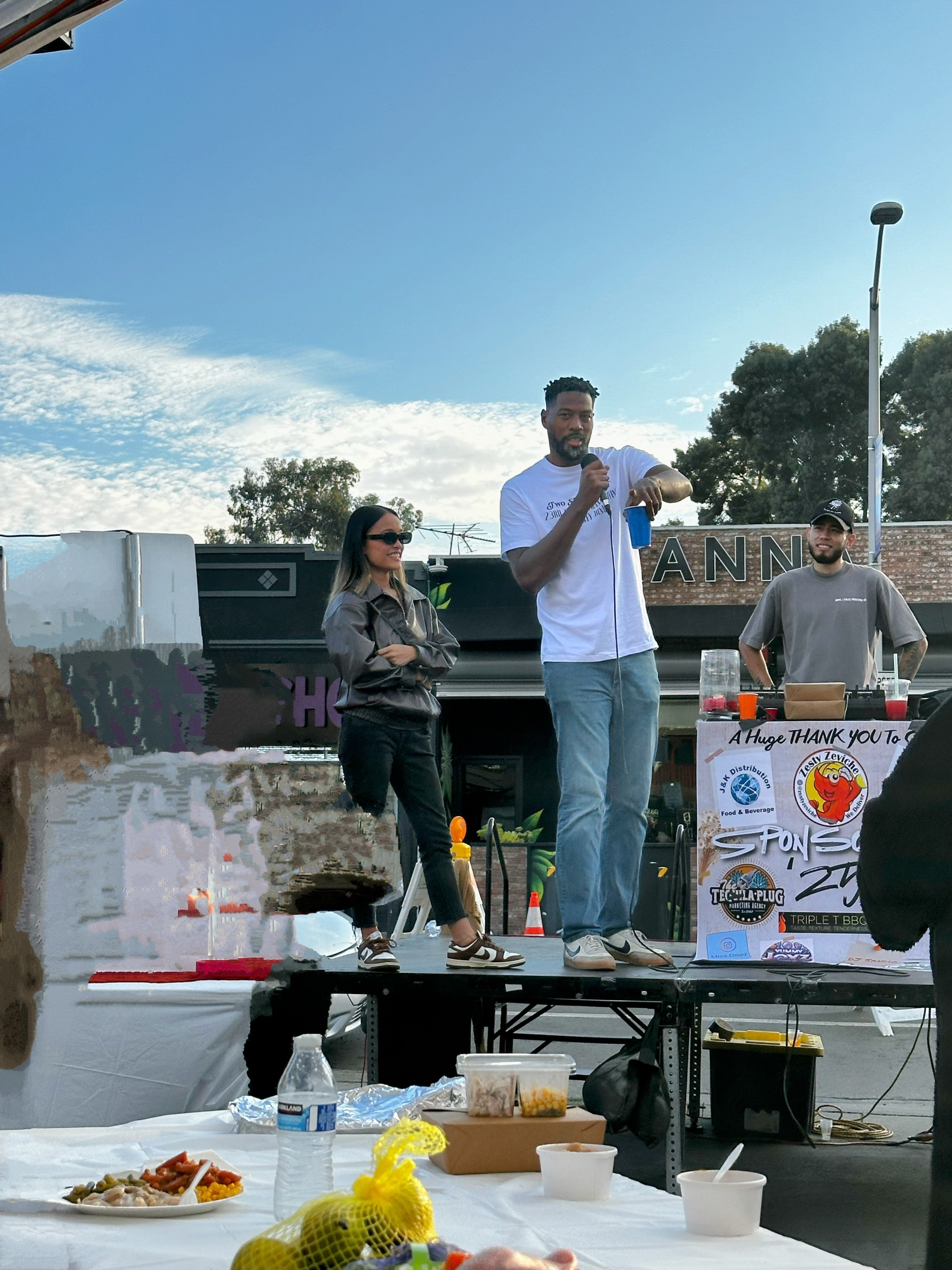 Two Star Market's 24th Thanksgiving Community Event campaign photo, 7 of 8