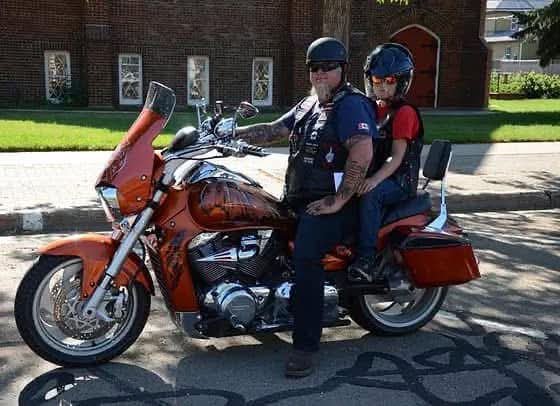 A farewell to a father and son campaign photo, 5 of 6
