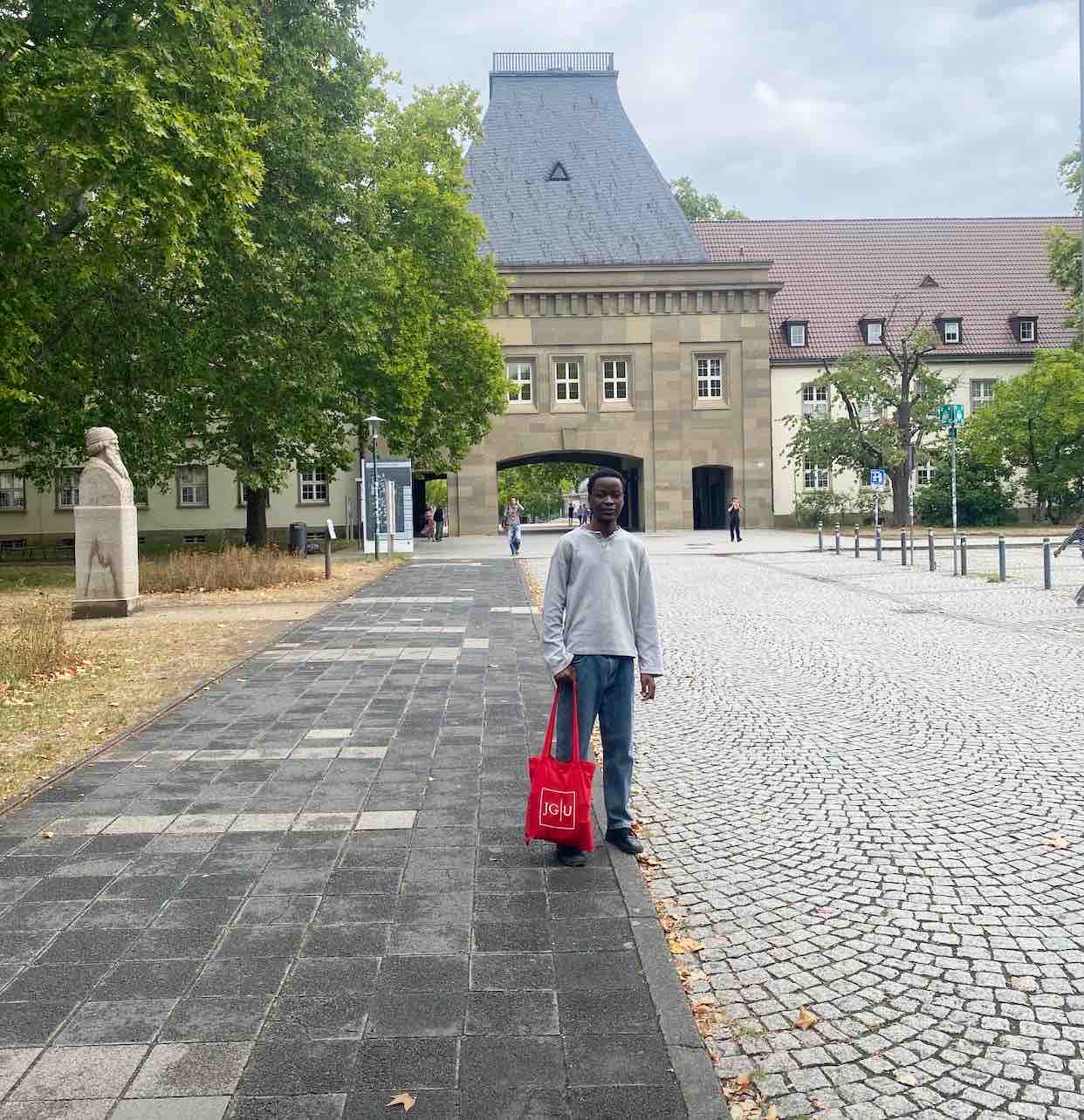 Help Boaz Study Molecular Biology at JGU, Mainz Germany campaign photo, 7 of 9