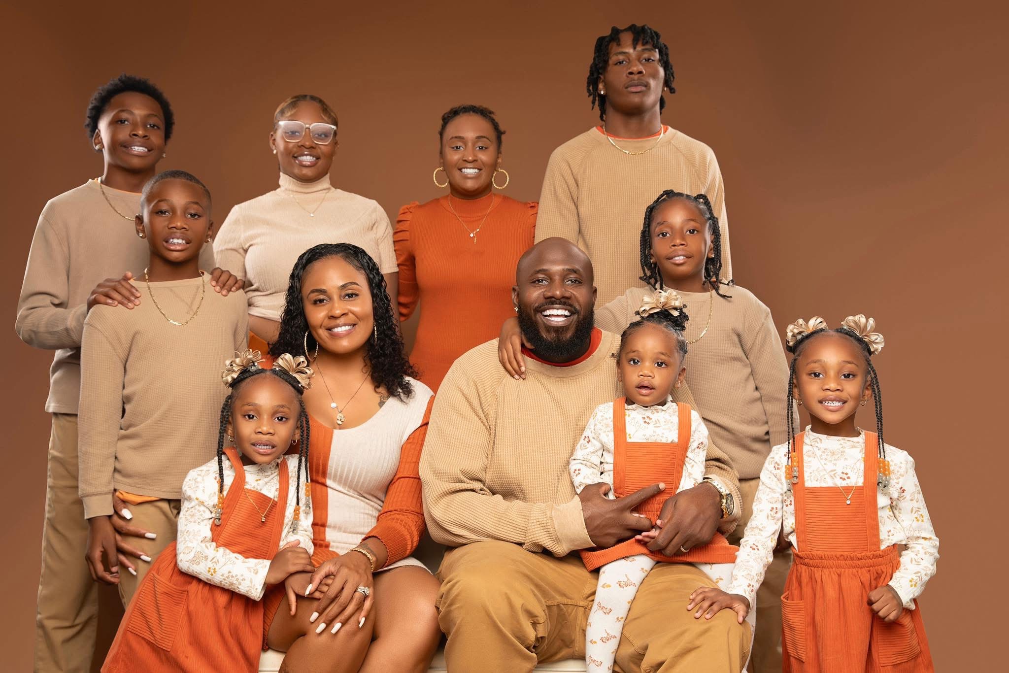 Help Tasty’z Messy Soul Kakes Grow… also Ship Nationwide campaign photo, 6 of 8