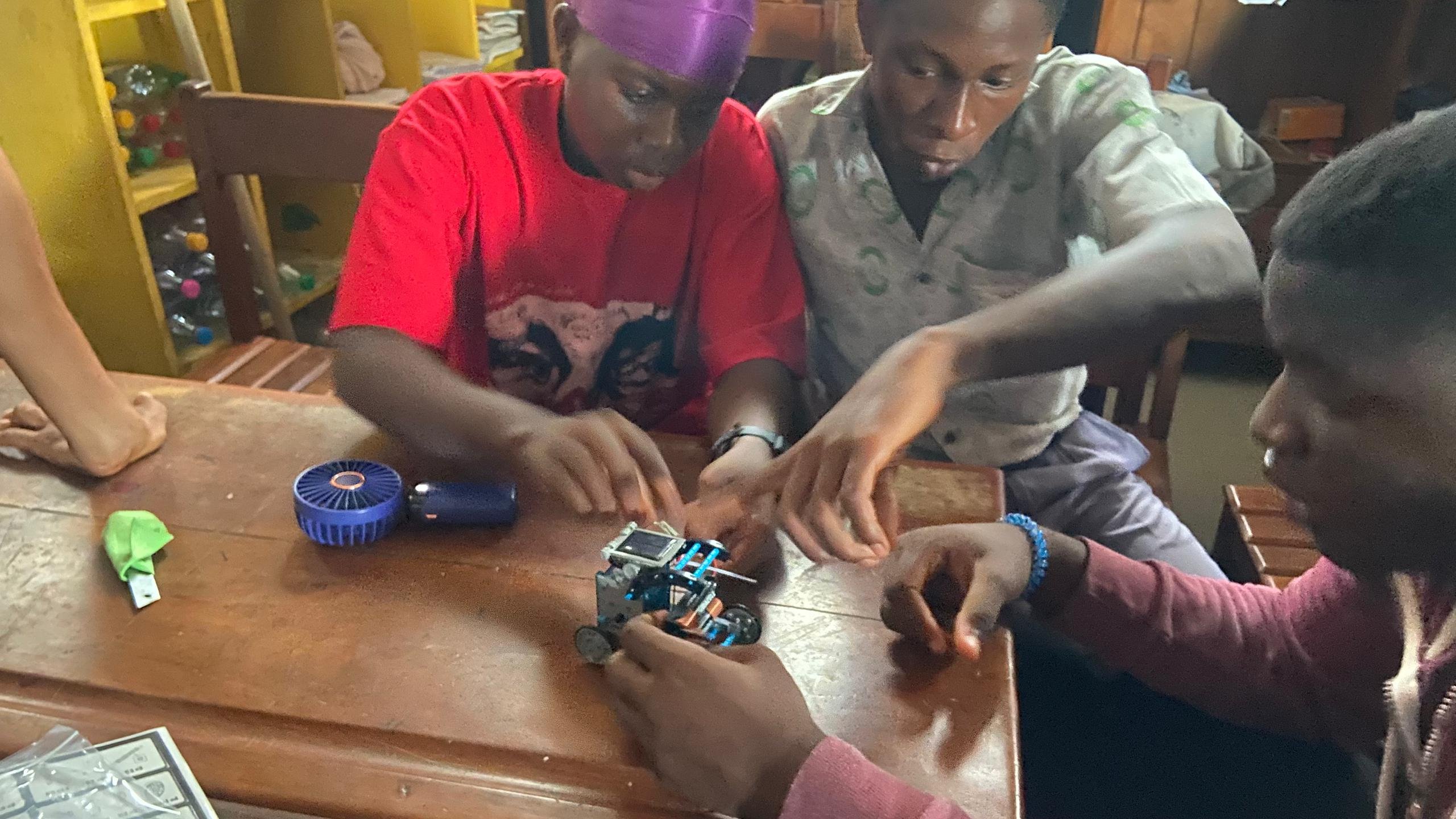 Help 40 Young People in Cameroon Build Their First Robot campaign photo, 2 of 8