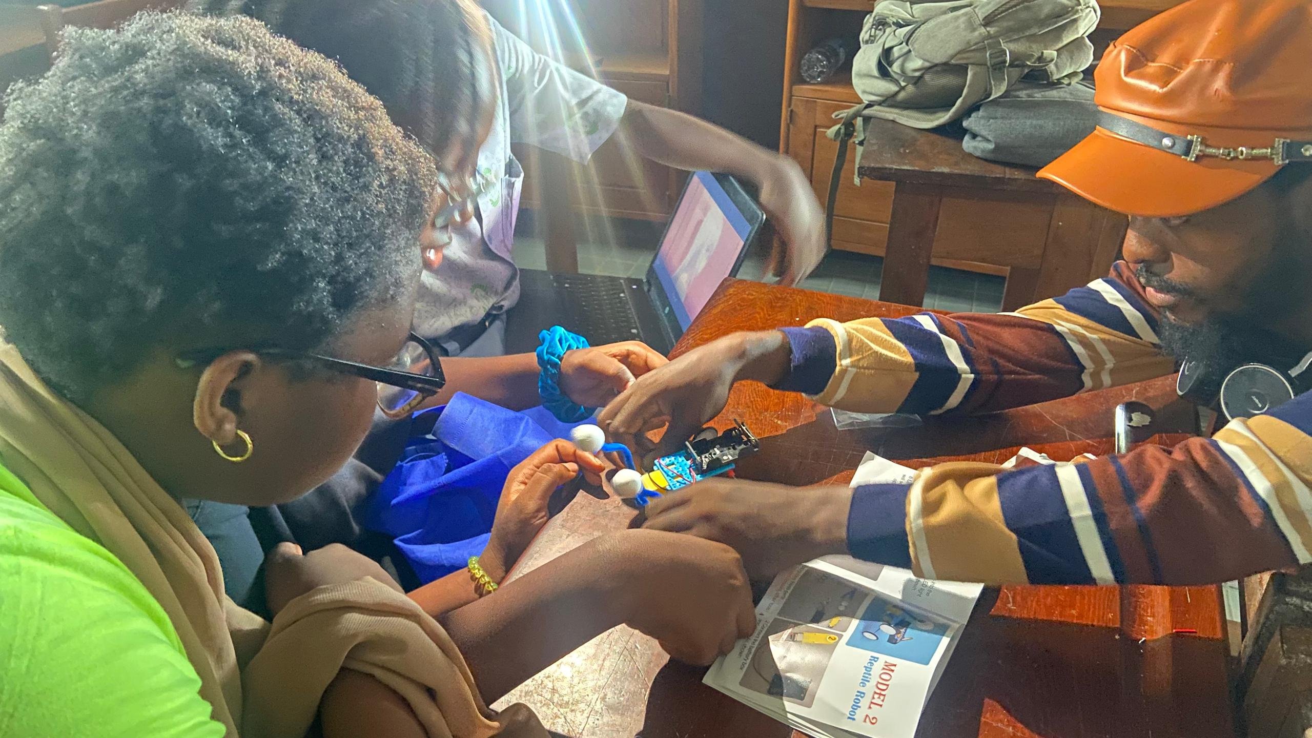 Help 40 Young People in Cameroon Build Their First Robot campaign photo, 6 of 8