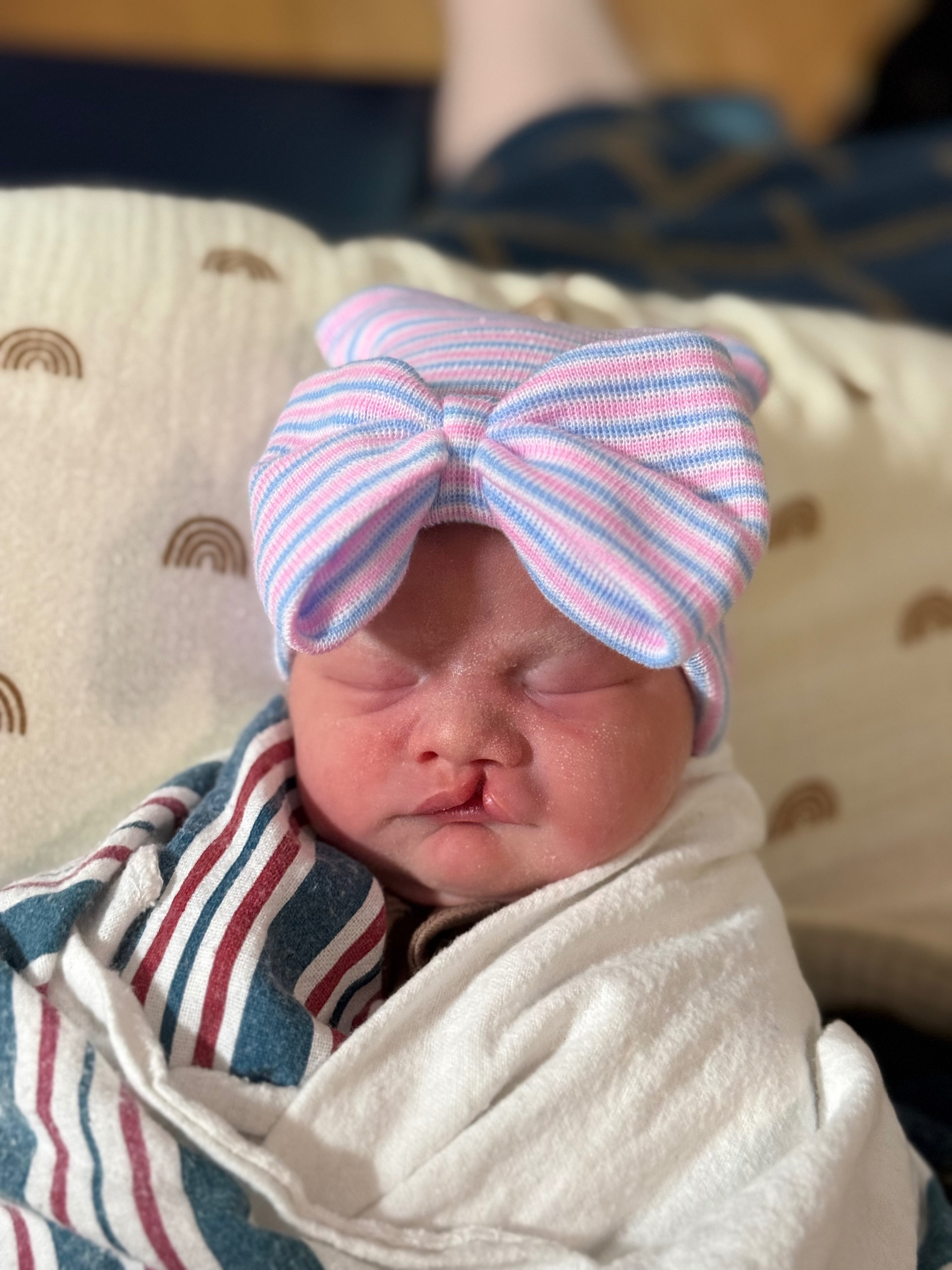 A Family Facing Medical Costs for Baby Delaney campaign photo, 2 of 7