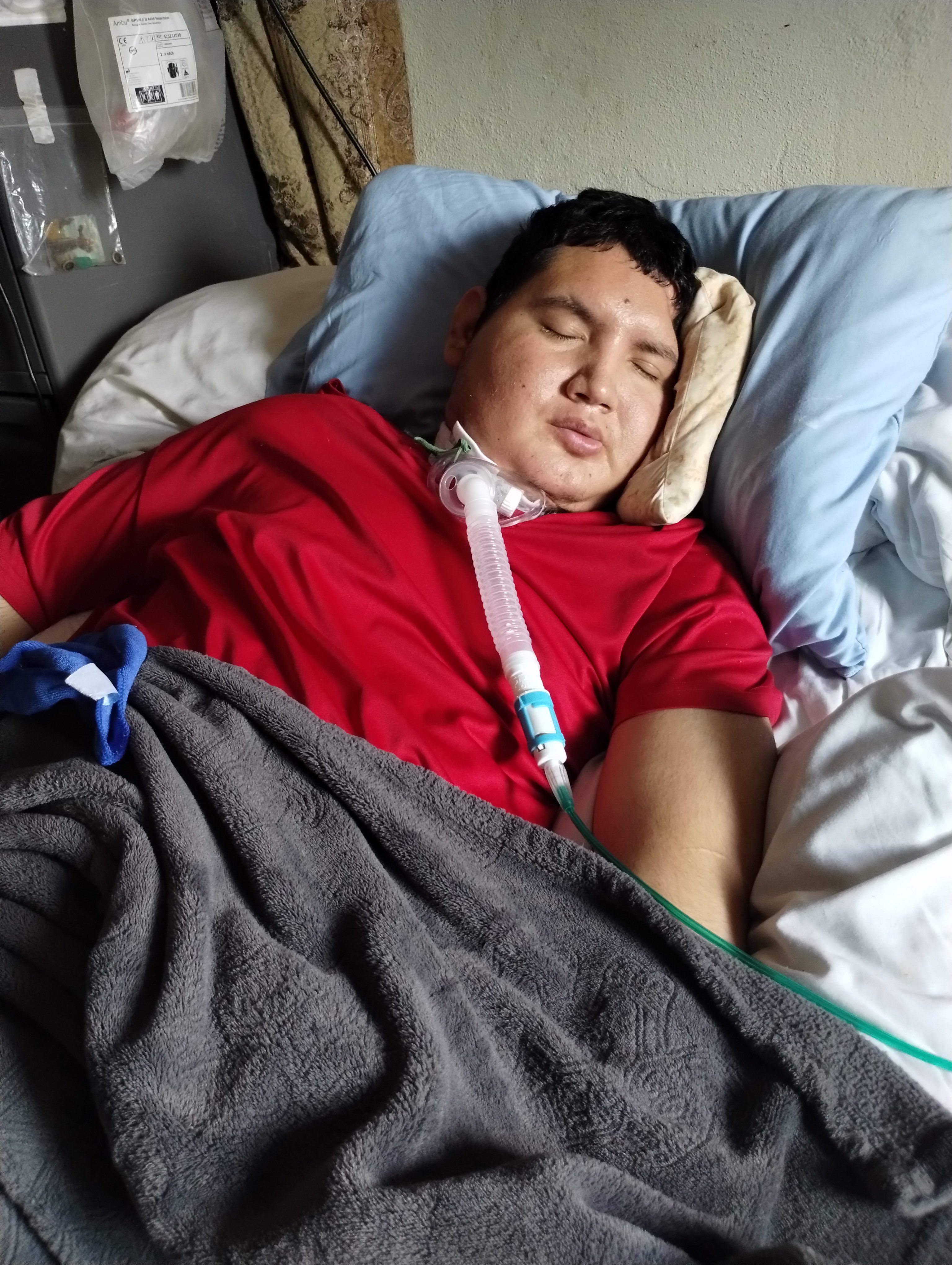 Help Jesús Get the Medical Care and Supplies He Needs campaign photo, 2 of 8