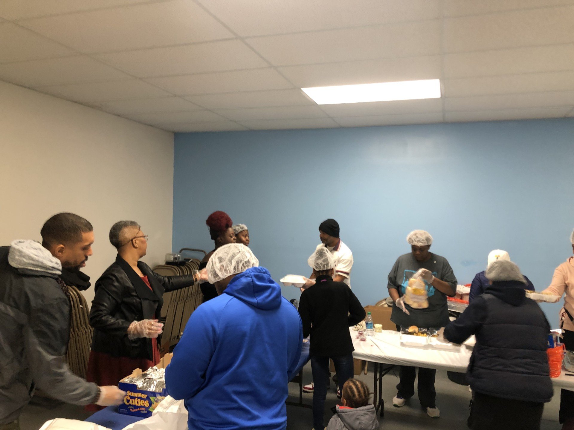 Foto van campagne Keep Morelight's Community Thanksgiving Meal Going, 2 van 7