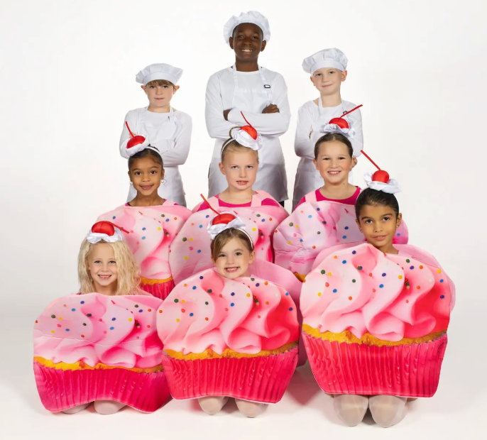 Costumes for Santa’s Workshop campaign photo, 4 of 5