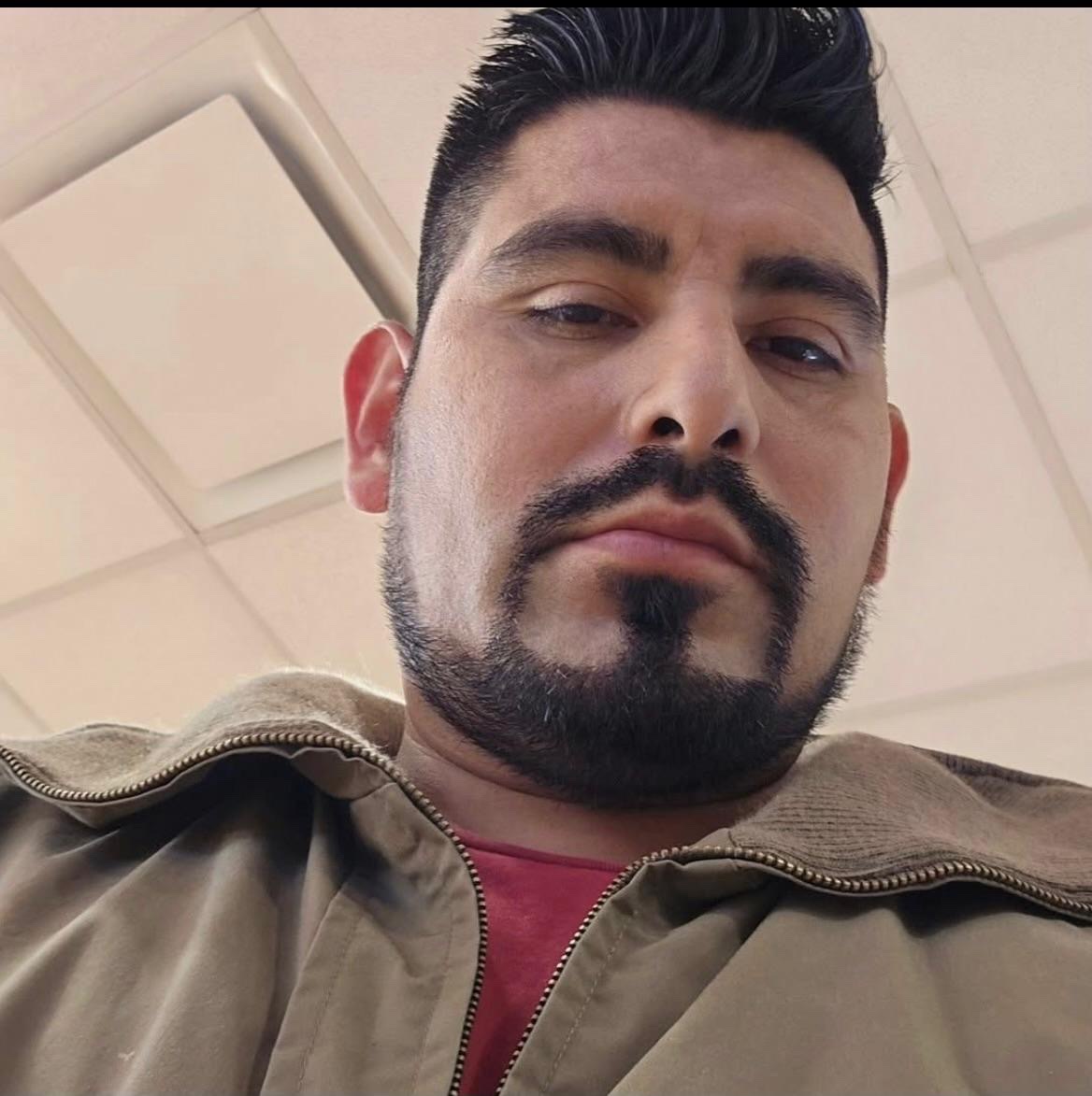 Help Enrique’s uncle Funeral Expenses campaign photo, 2 of 13