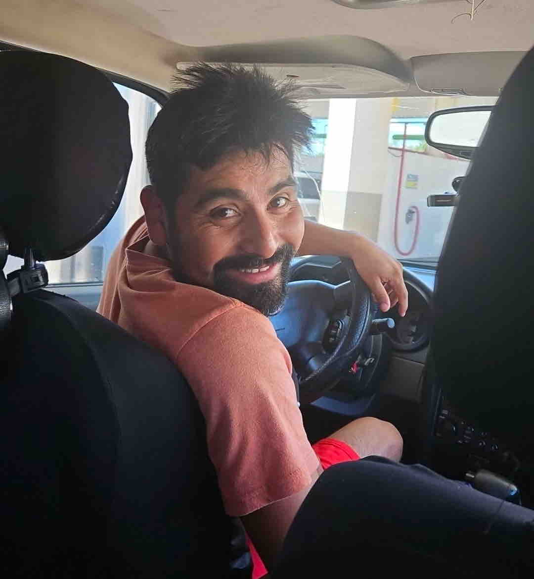 Help Enrique’s uncle Funeral Expenses campaign photo, 7 of 13
