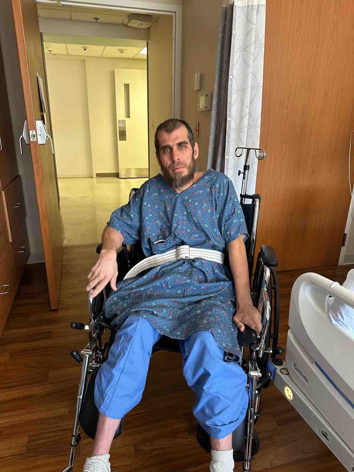 Help a Father of three After a Devastating Fall campaign photo, 6 of 8