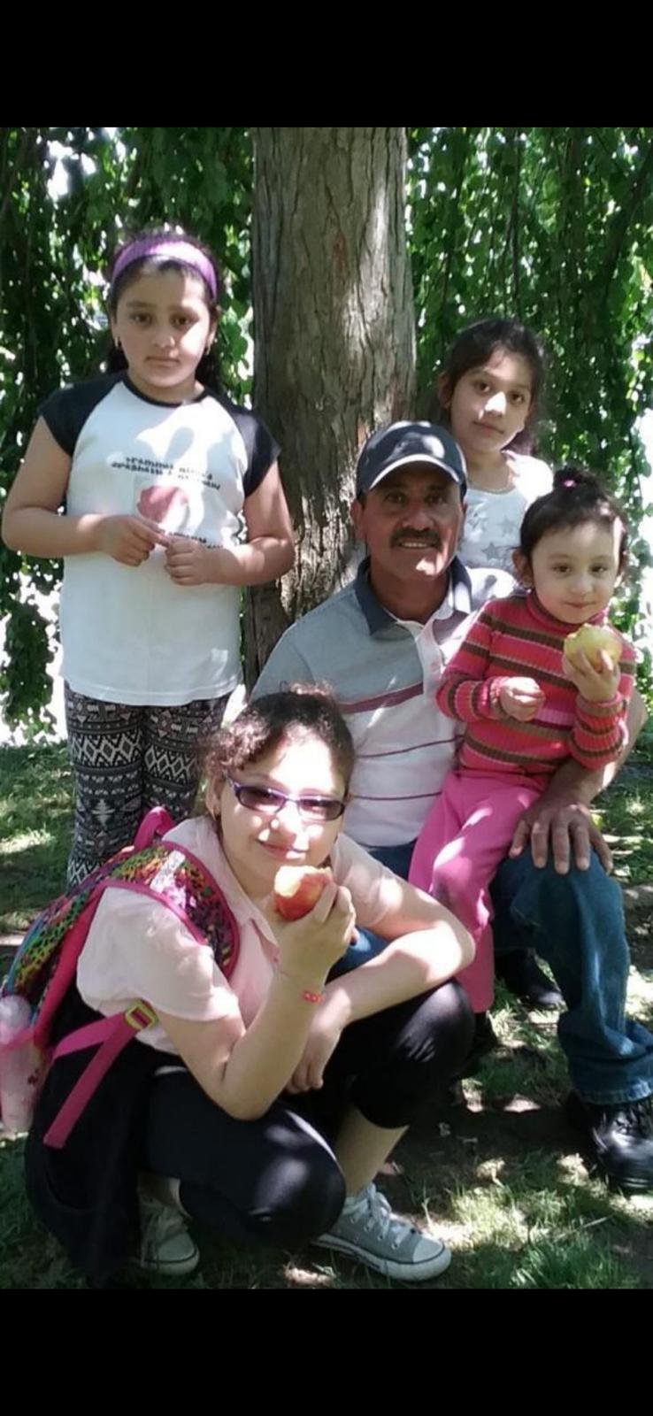 4 Girls Need Your Help: Their Dad Was Deported in 5 Days campaign photo, 5 of 6