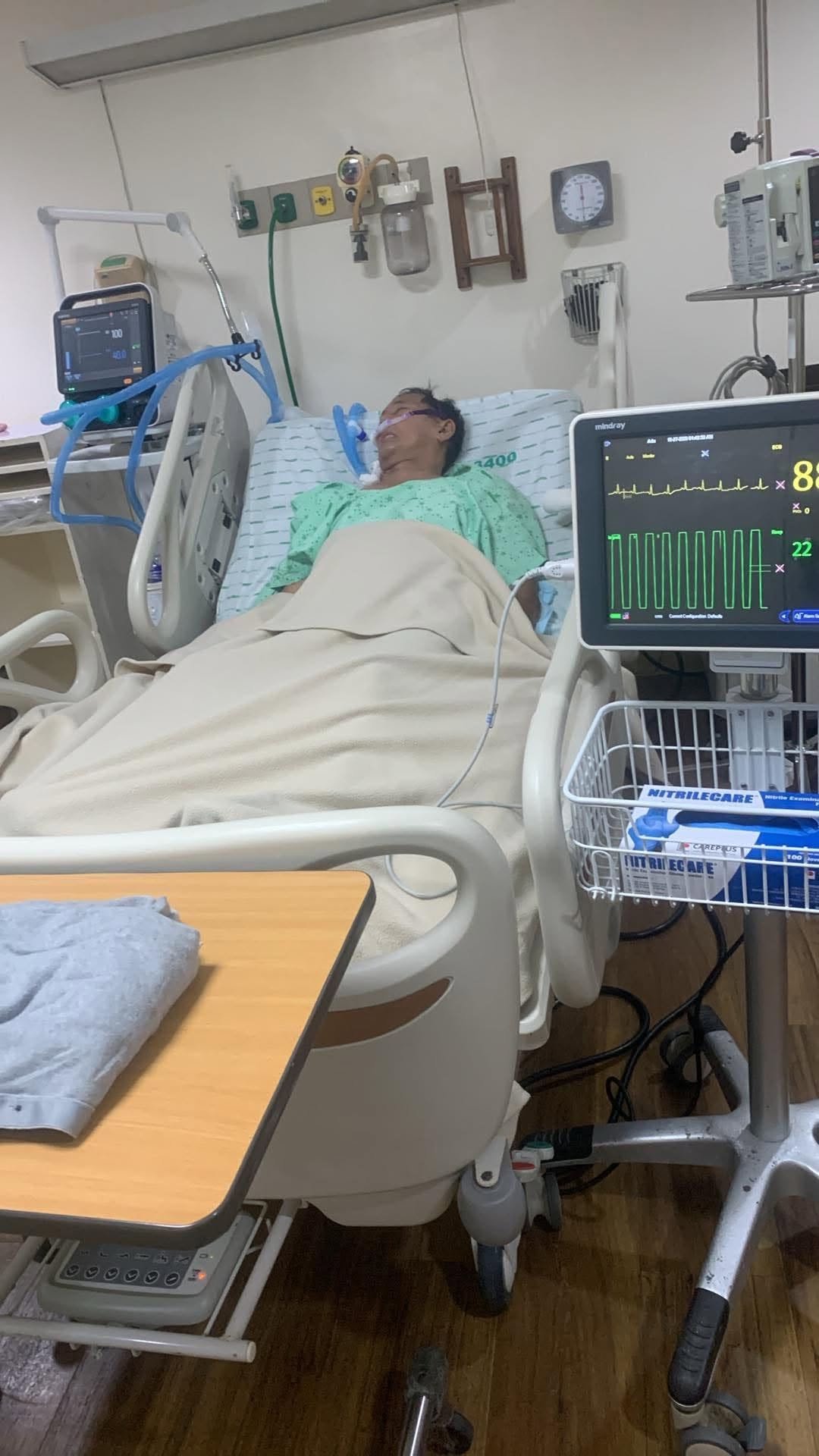 A Miracle in Progress: Help Reynaldo Recover & Pay Hospital campaign photo, 7 of 8