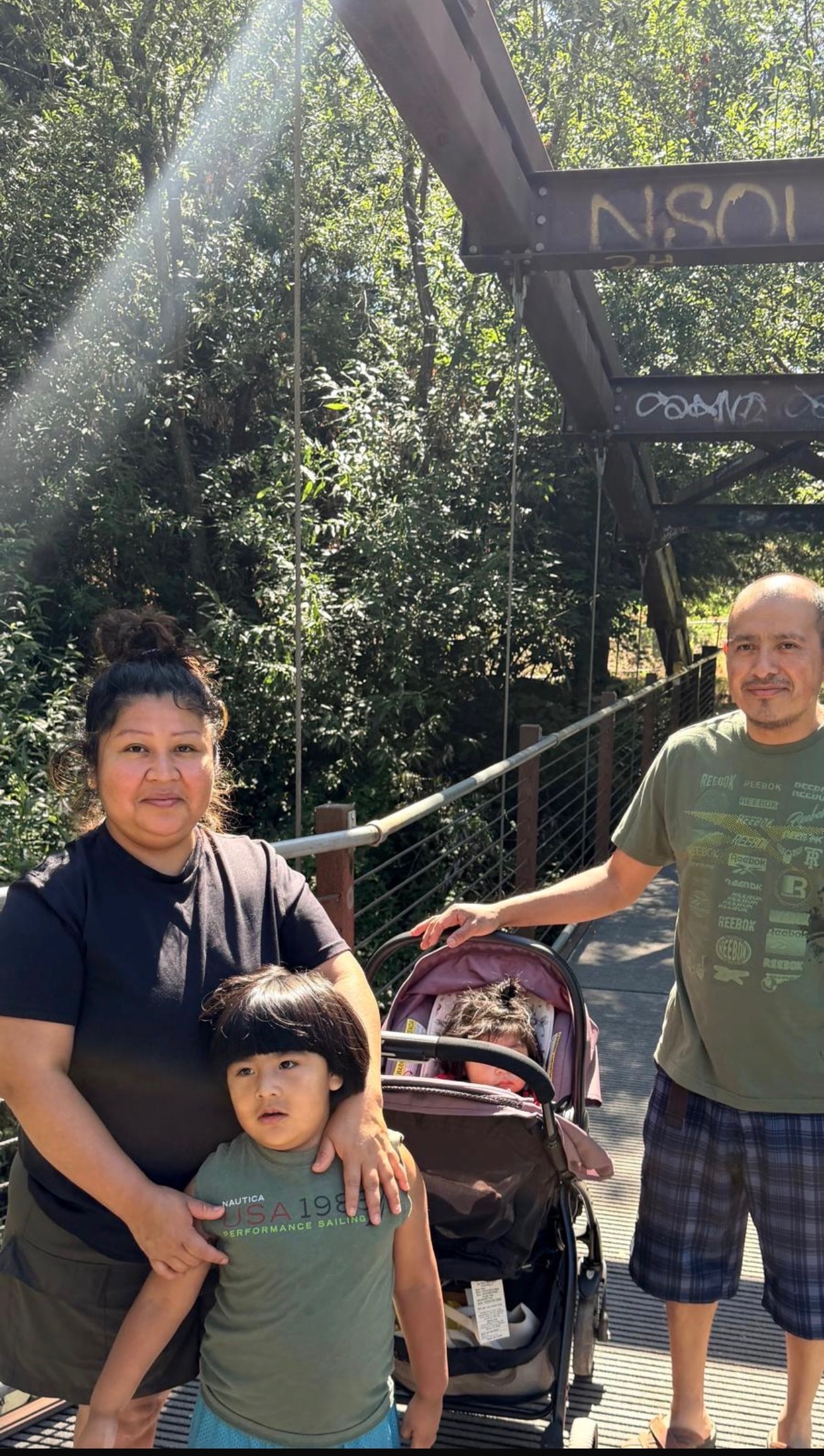 Reunite Lizandro with his kids after ICE arrest campaign photo, 4 of 6