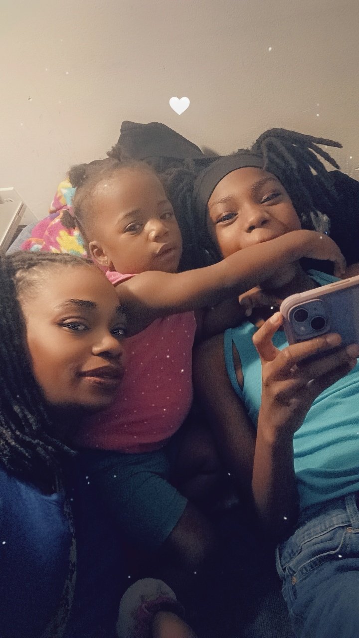 Rent and Utility Help for My Daughters and Me campaign photo, 5 of 6