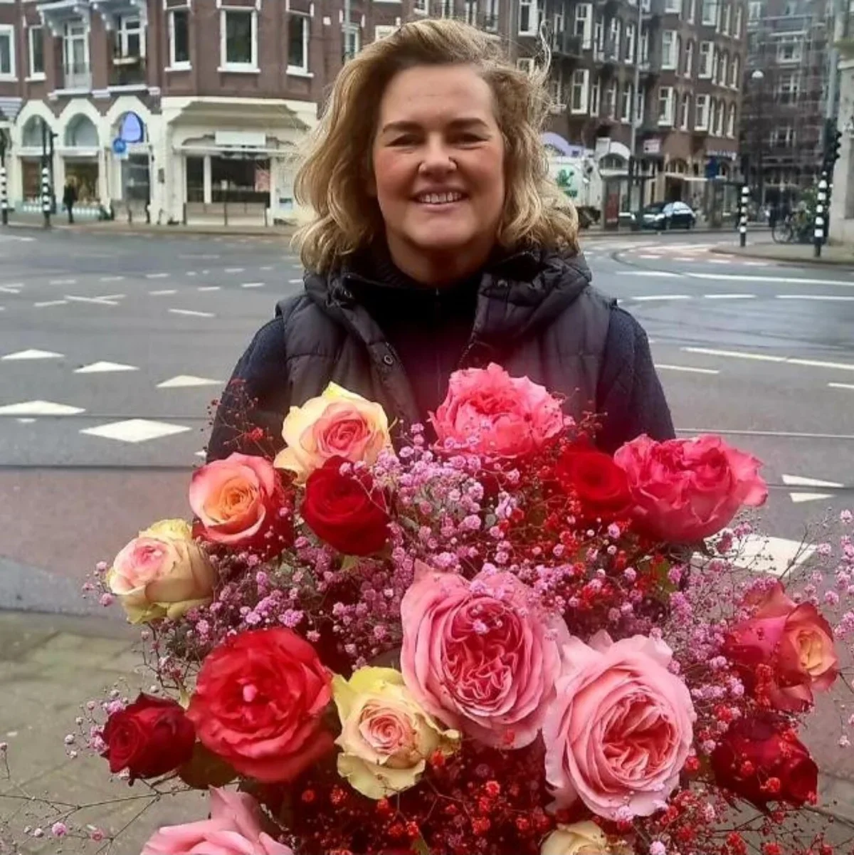Help Mandy's Bloemenshop weer opbouwen na de brand campaign photo, 2 of 8