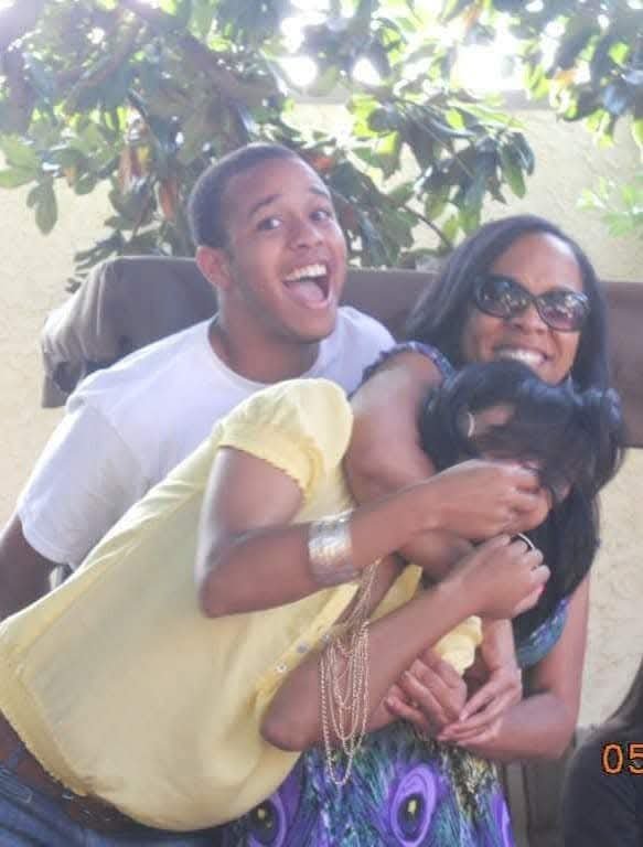 Support Shari Sanders' Family After Loss campaign photo, 5 of 8