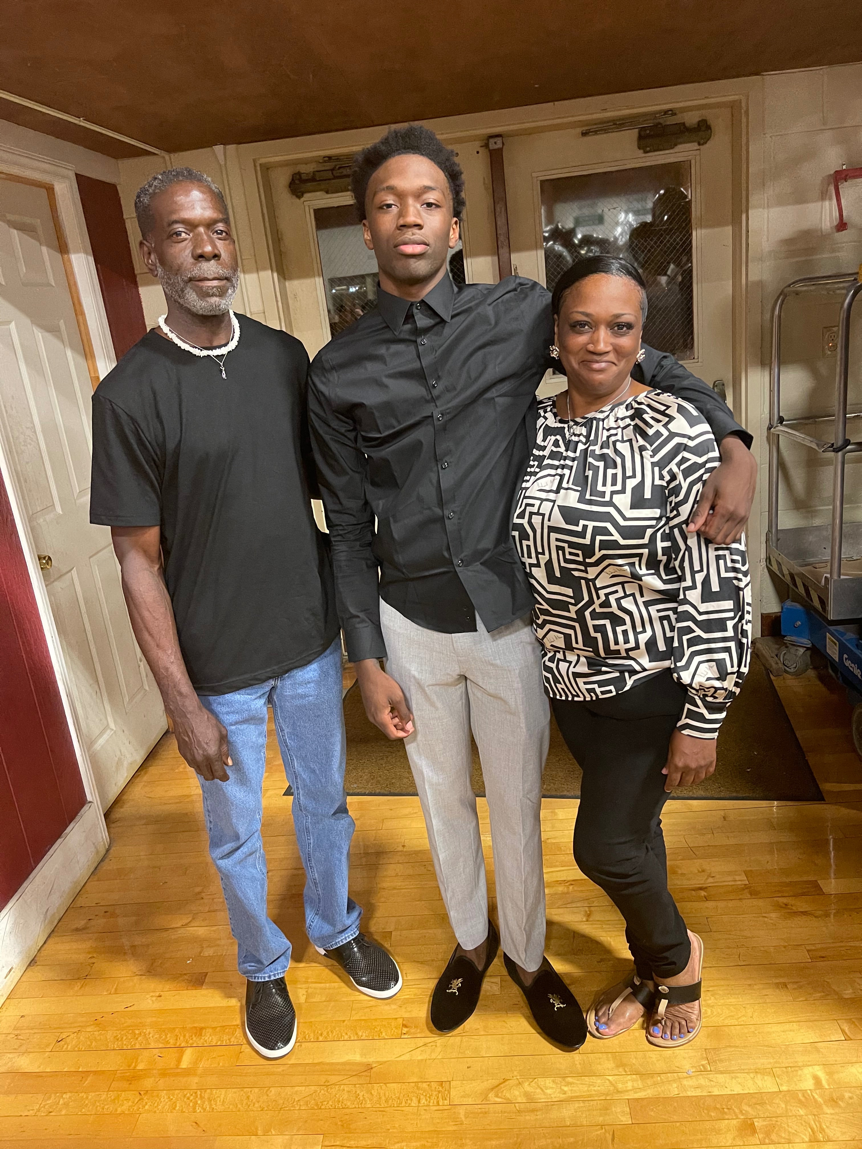 Support Jerry Davis and Family campaign photo, 4 of 7