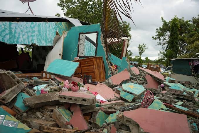 United for Panama: Instant Earthquake Relief Efforts campaign photo, 4 of 8