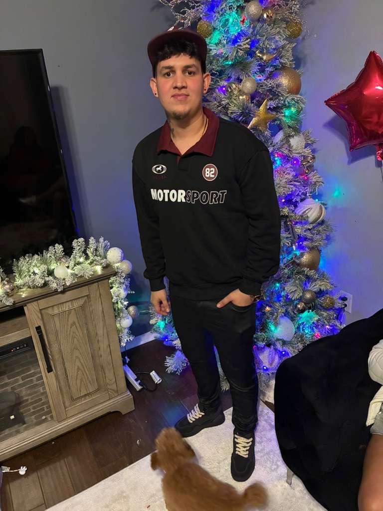 Alexander fue detenido por ICE, Ayúdanos a devolverlo a casa campaign photo, 2 of 5