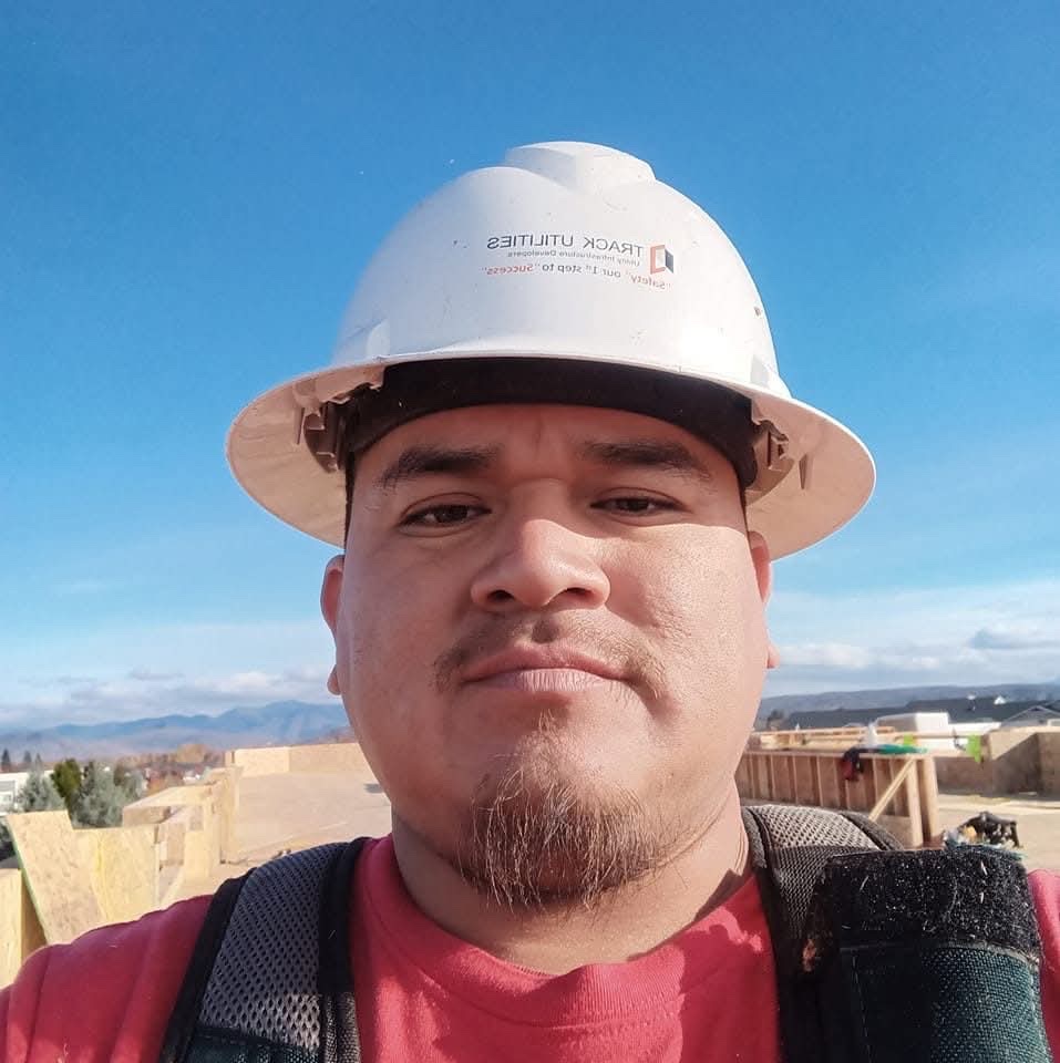 Help my family after ICE detention campaign photo, 2 of 4