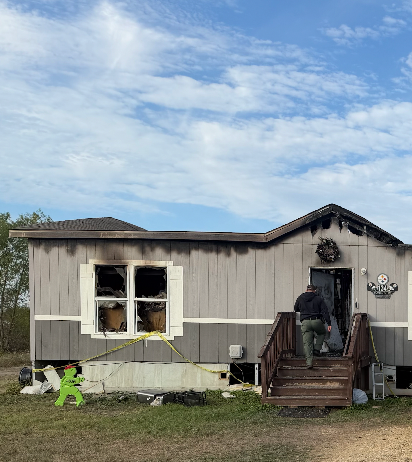 Fundraiser by Rachael Hanlon : Help Jessica Rebuild Life After Fire