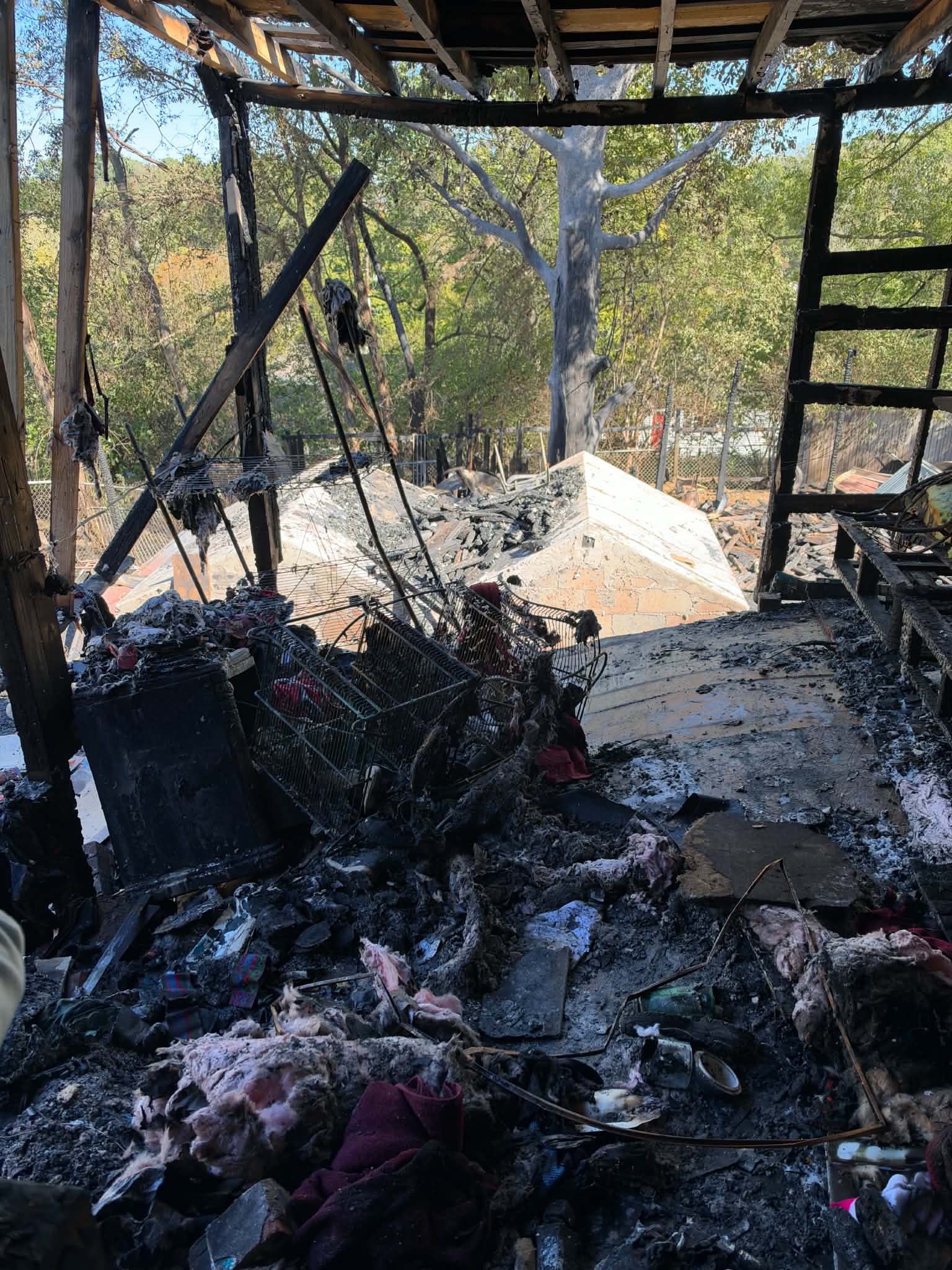 Support the Pérez Family After Devastating Fire campaign photo, 6 of 8