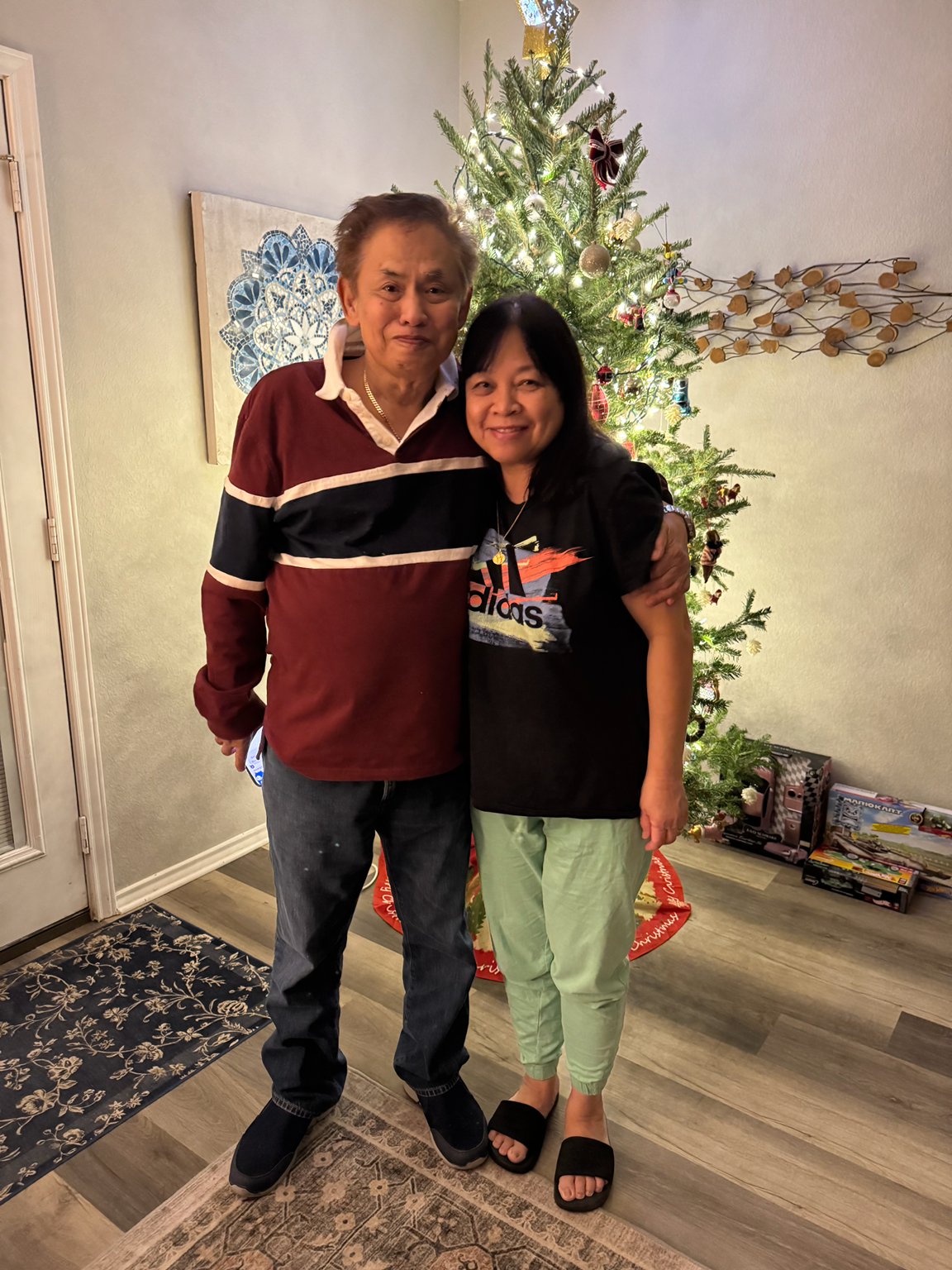 Help My Mom's Vision and Our Family campaign photo, 2 of 5