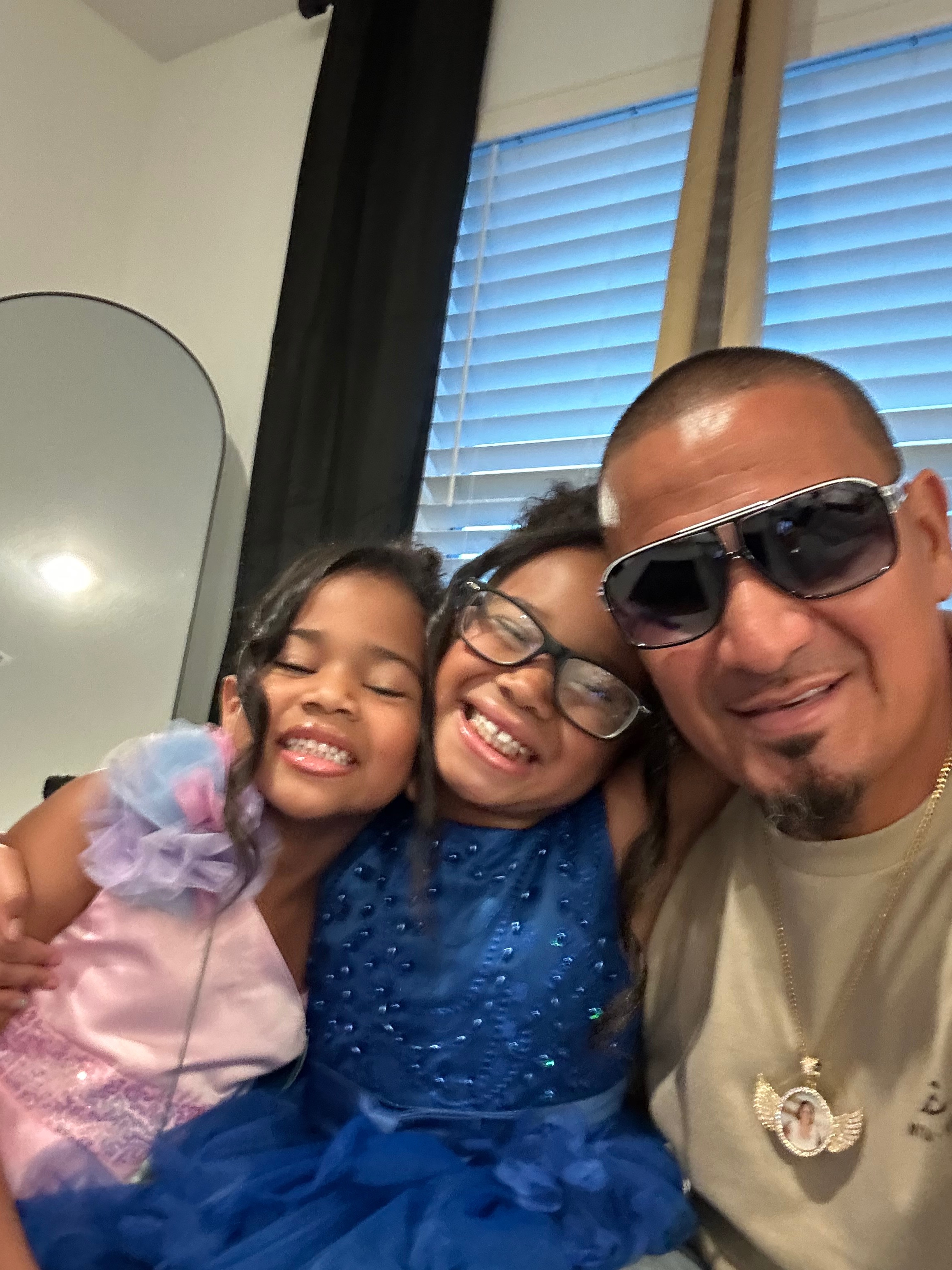 Help Holman Get Shelter After Deportation campaign photo, 7 of 8