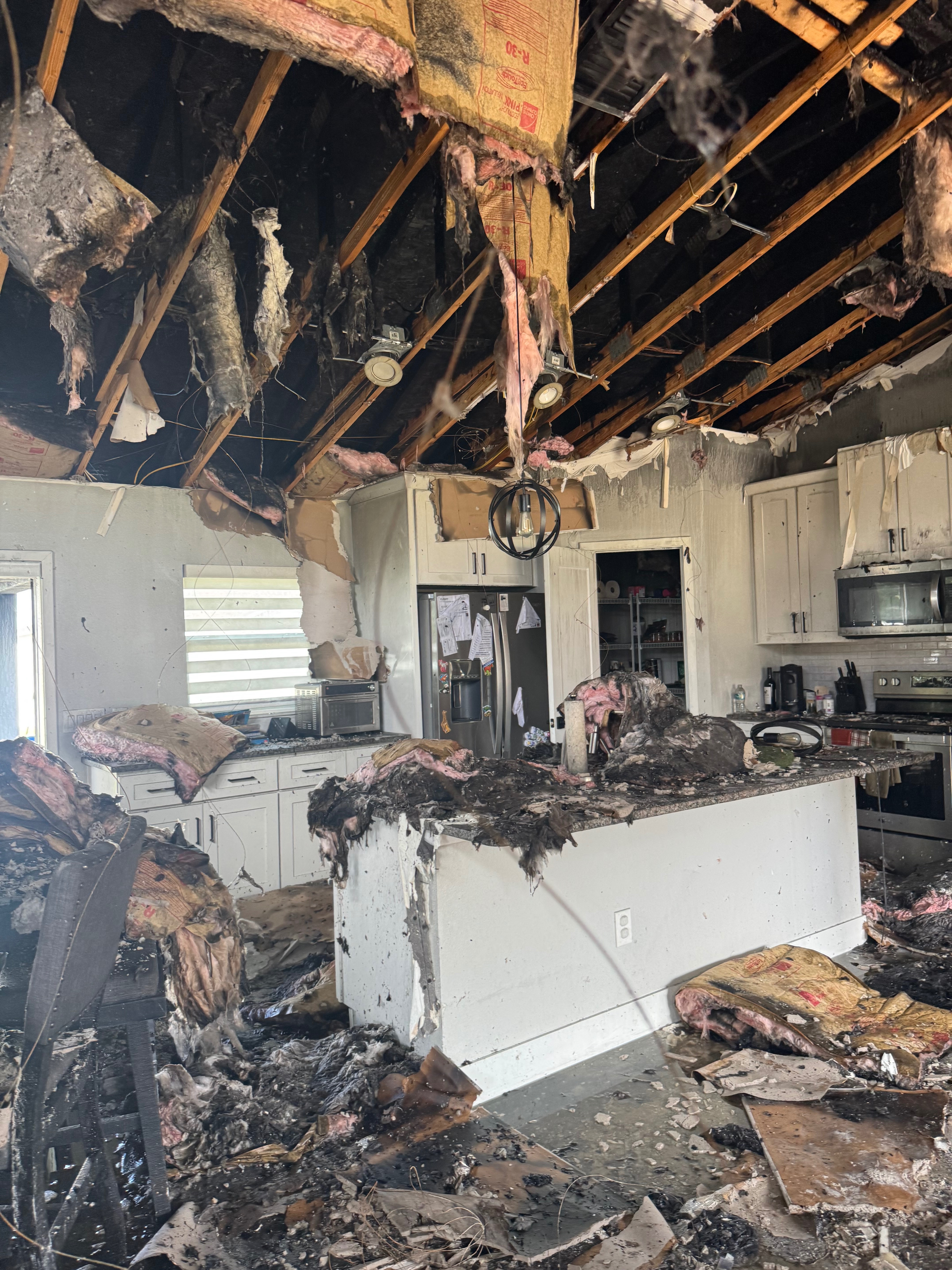 Support Vanessa and Robert After House Fire campaign photo, 5 of 8