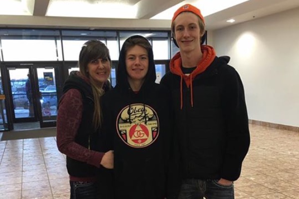 Need help to bury my son photo