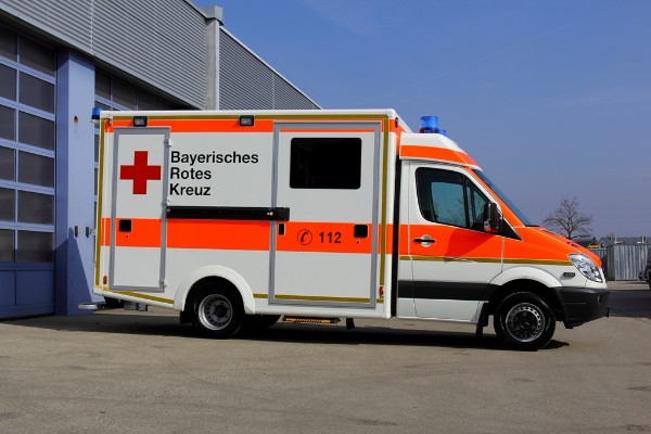{Rettungssanitäterin
83} Fundraiser by Miriam Danzer : Rettungssanitäterin|paramedic | {Rettungssanitäterin
83}