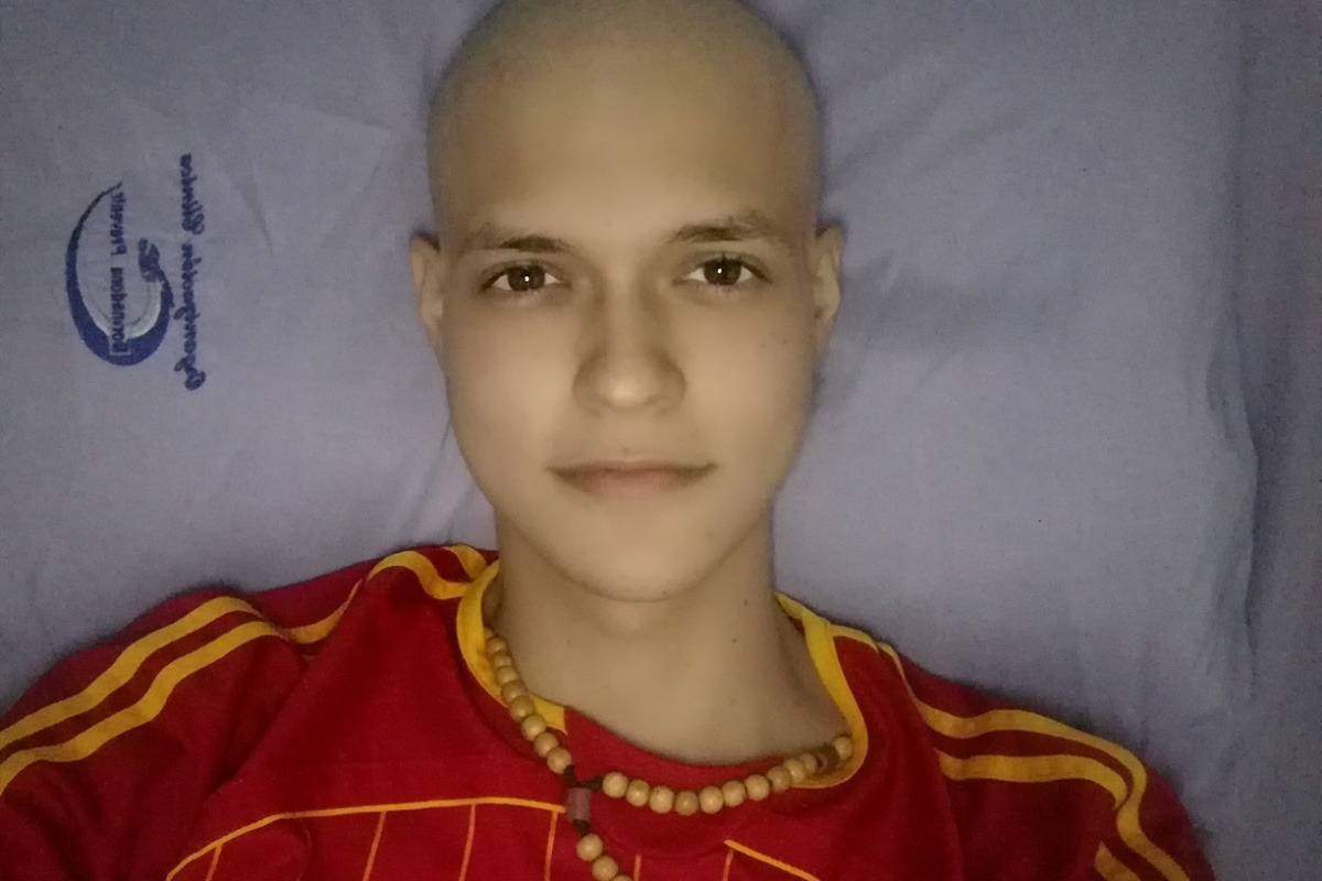 28112508_1561403667601654_r.jpeg