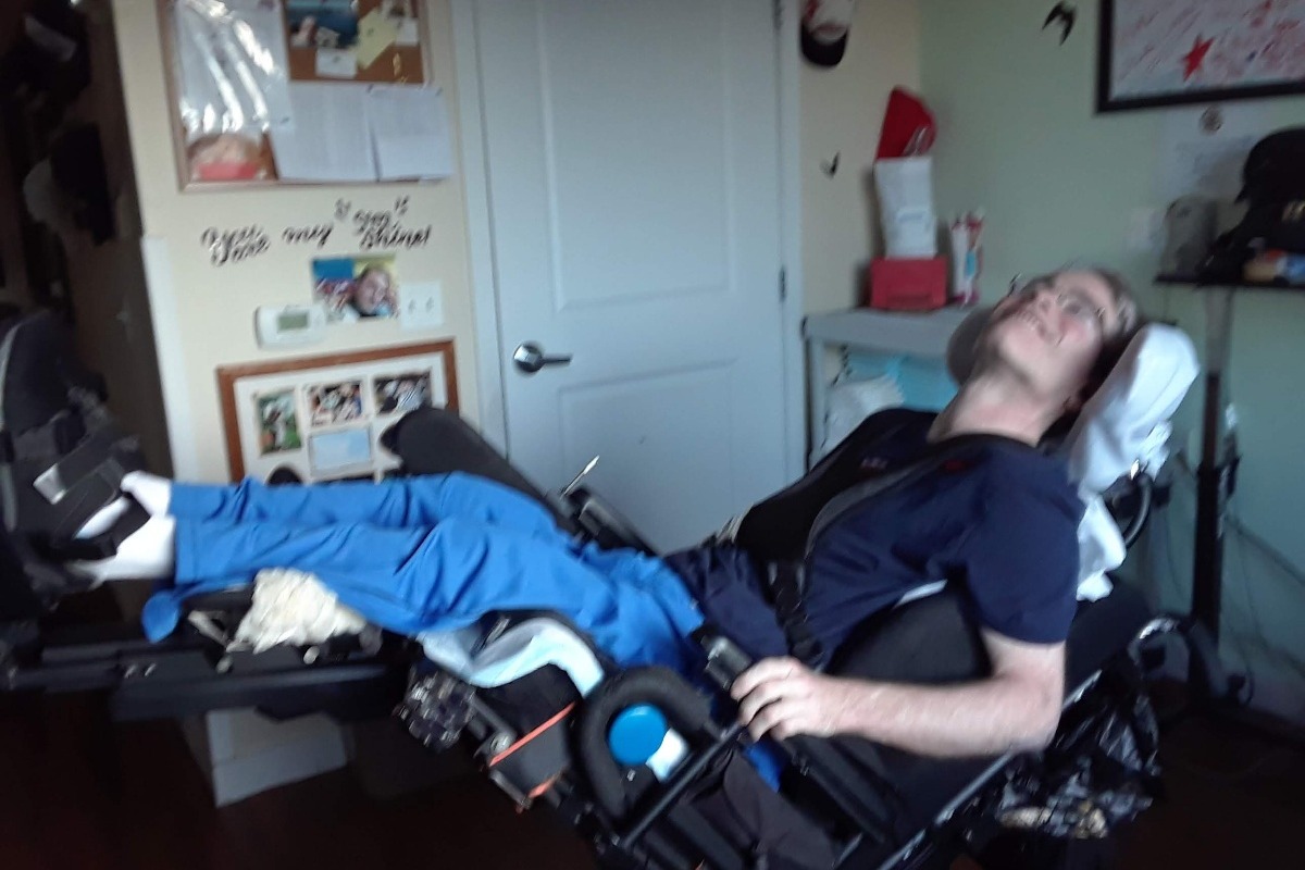 31431564_1531940649618542_r.jpeg