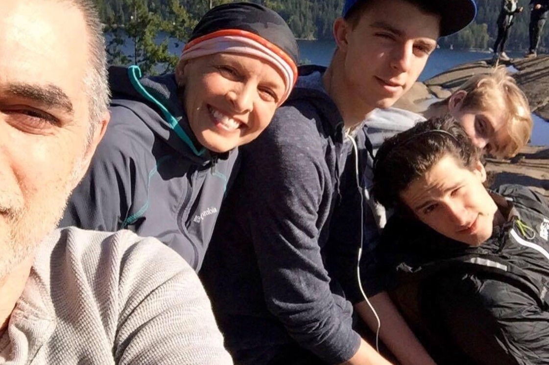 Fundraiser for Sharon Mann by Leslie Hood Stage IV Treatment for