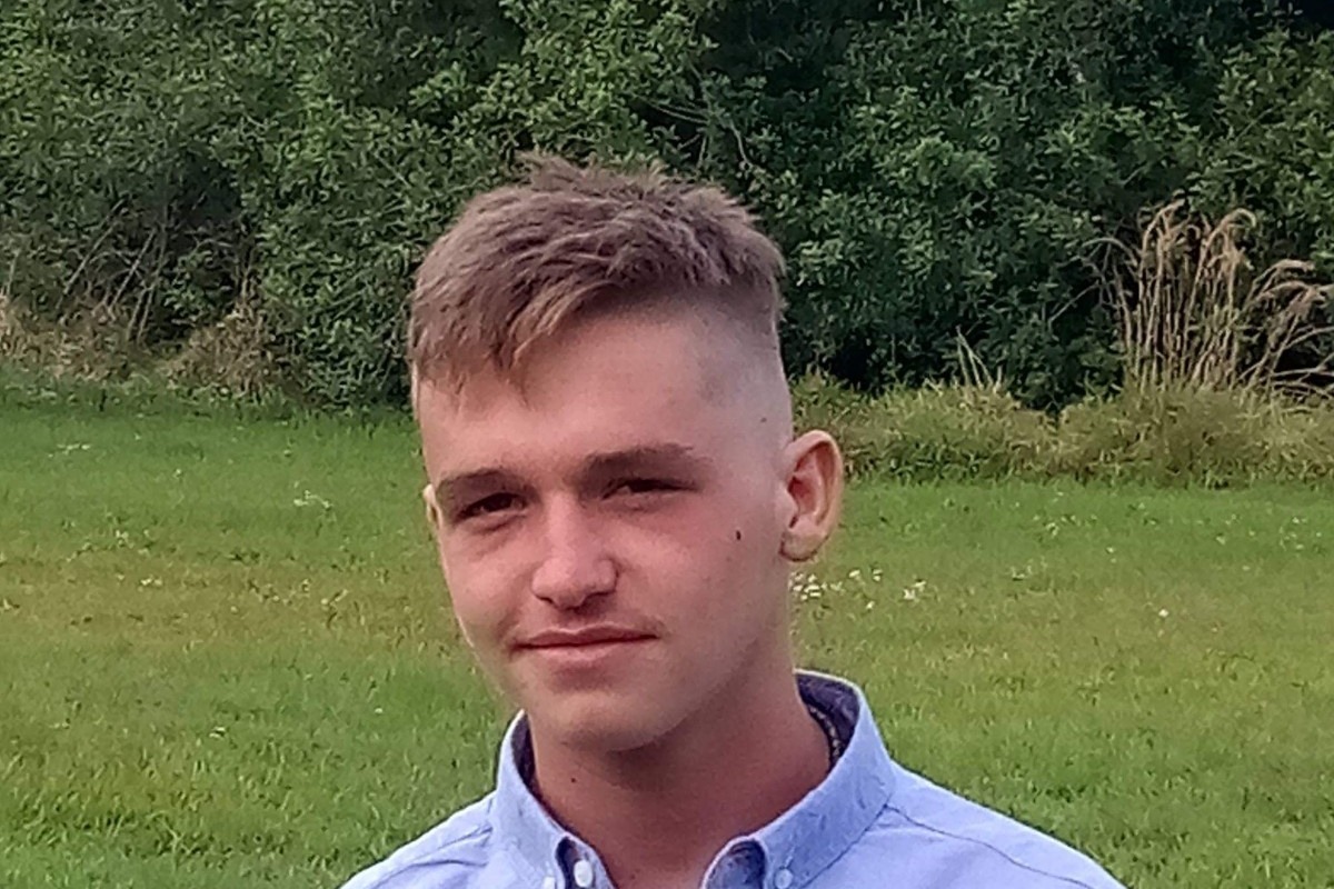 Help Blaize's family photo