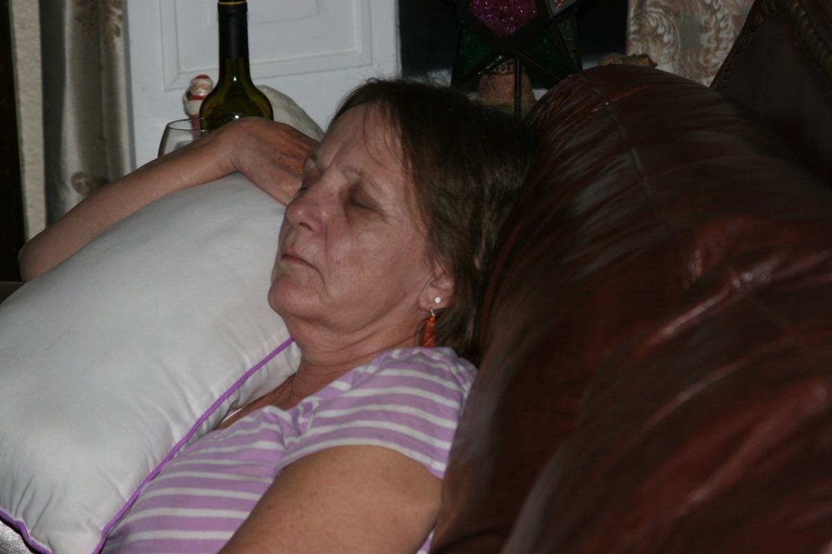 mother w/ stage4 cancer need help w/ bills/funeral photo