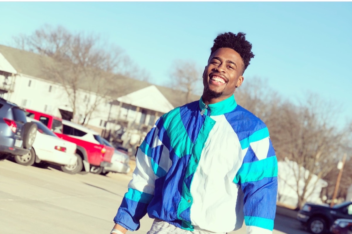 T-Shirt fundraiser for Dwane Simmons Family photo