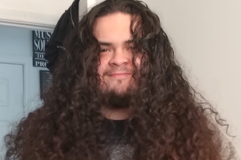 42403056_1569888001159316_r.jpeg