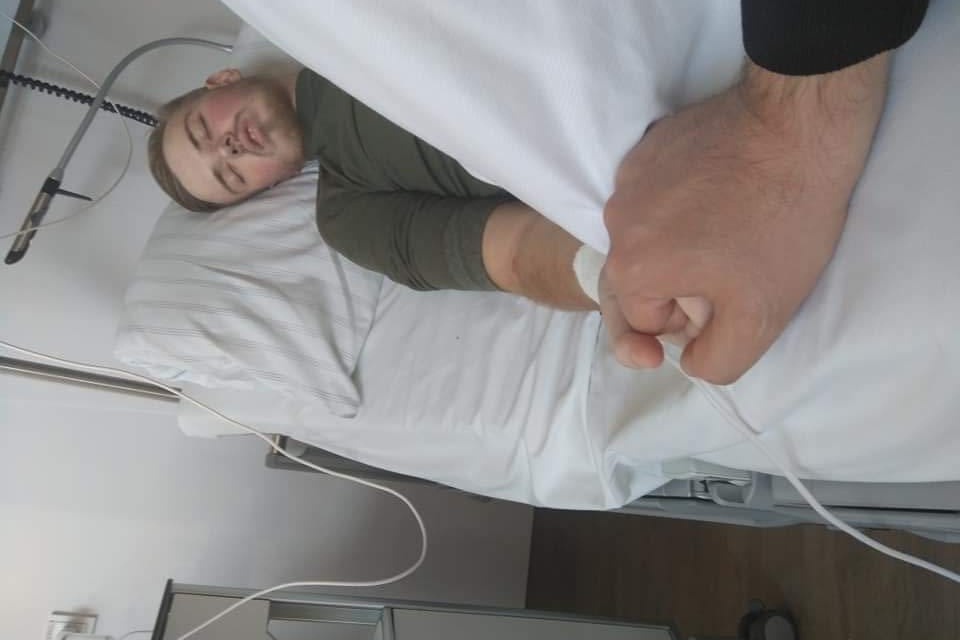 43585004_1574512355385192_r.jpeg