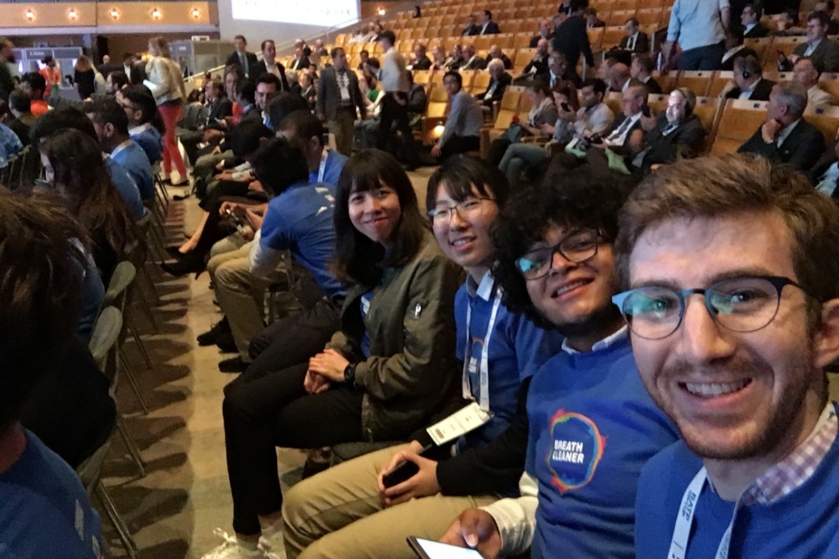 46966130_158720749355375_r.jpeg