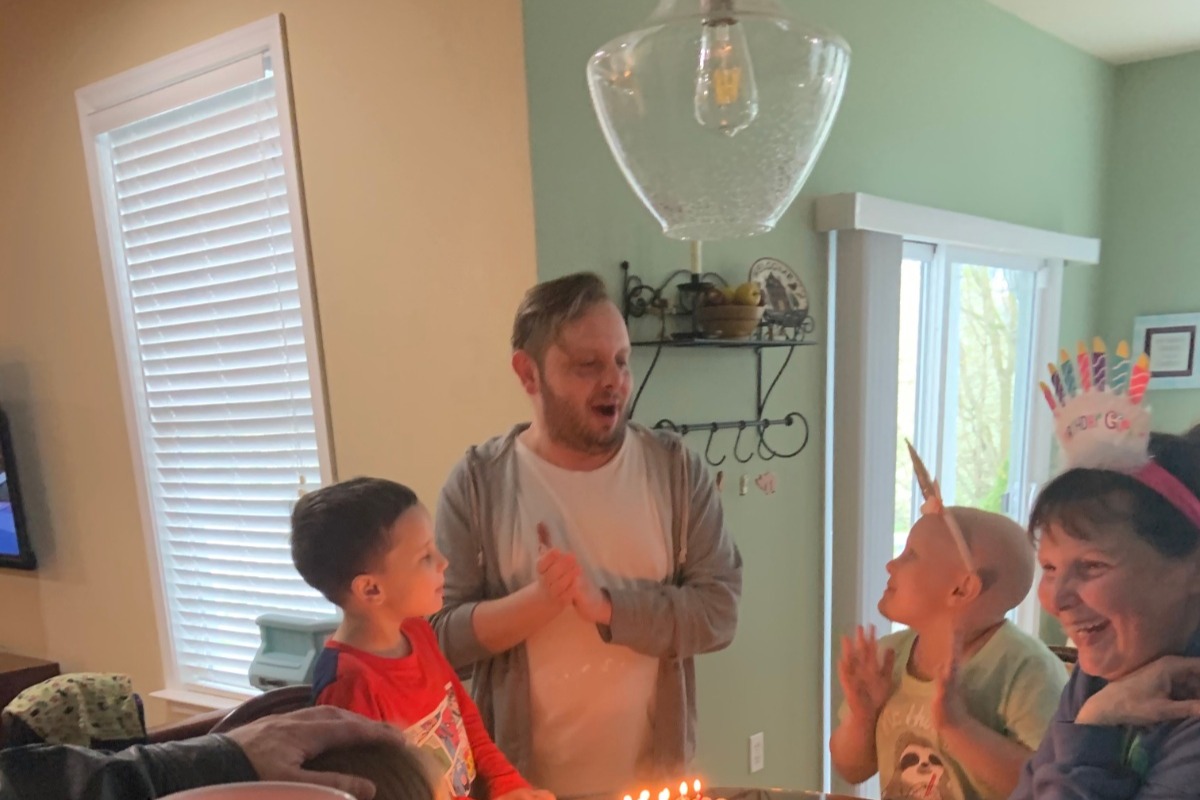 50504920_1597702219279177_r.jpeg