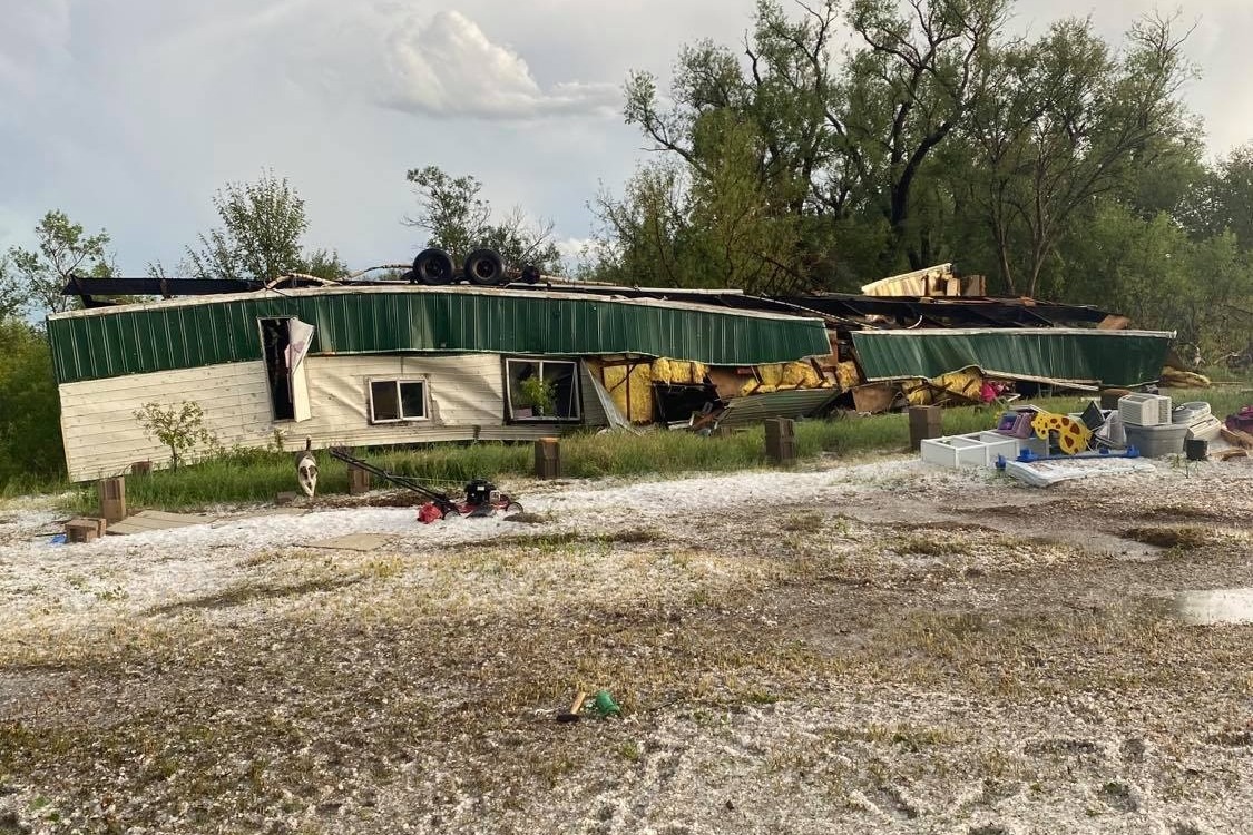Fundraiser by Clayton Hamilton : Family loses home in tornado