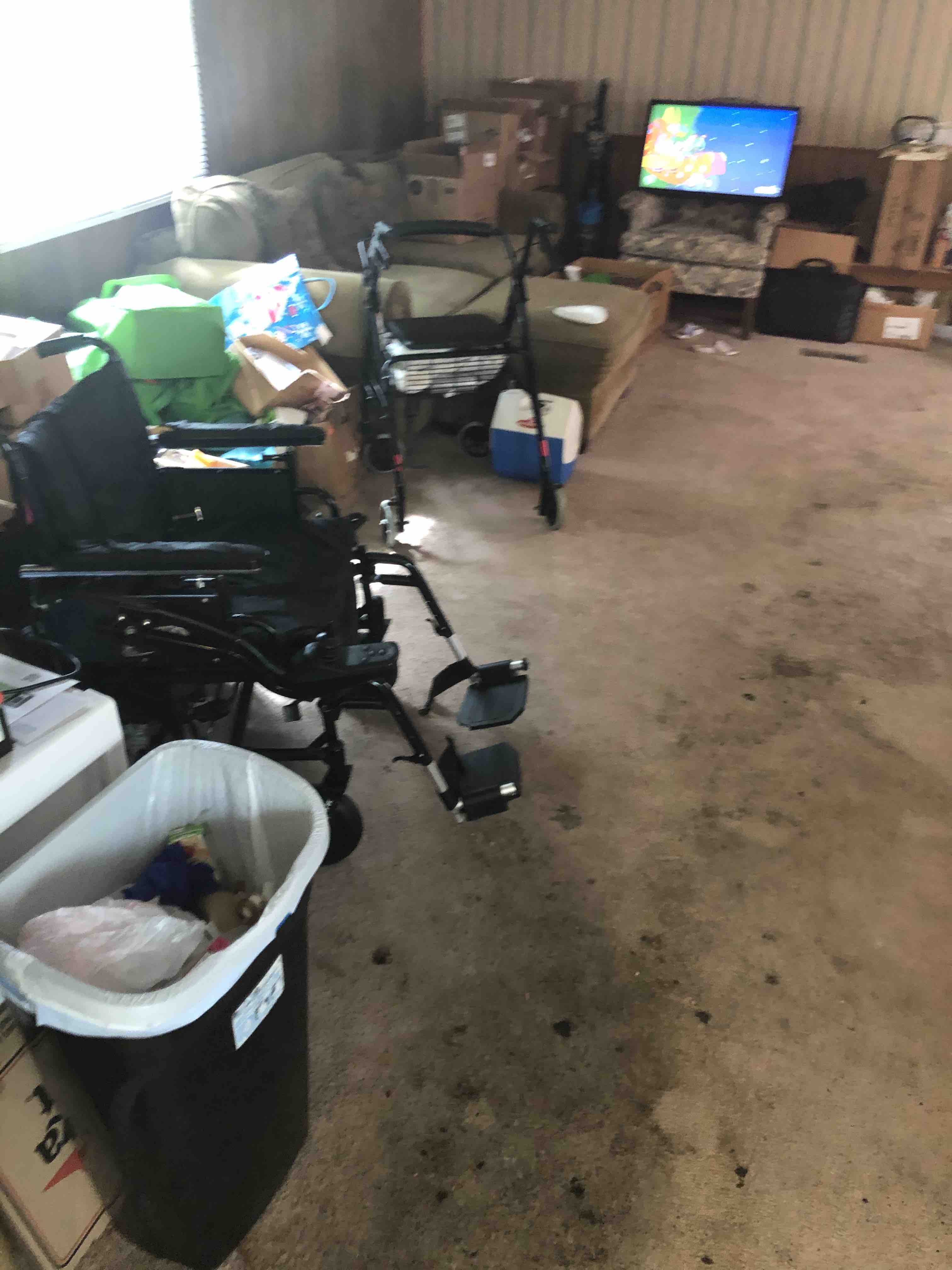 Help Janny With A New Place To Live‼️ photo