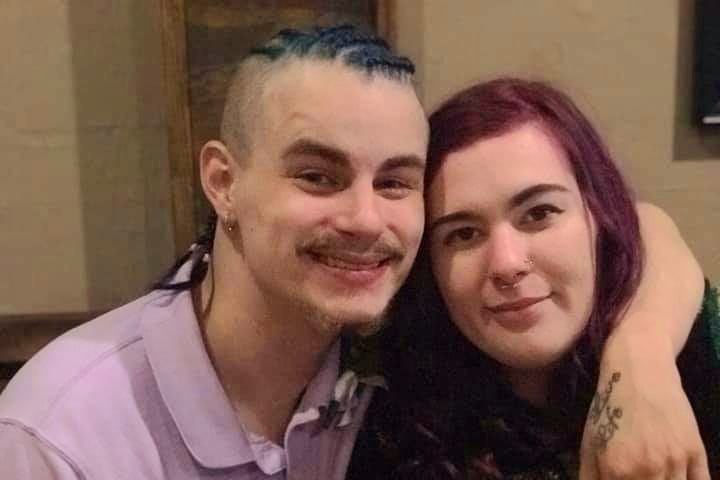 51569536_1601492270377452_r.jpeg
