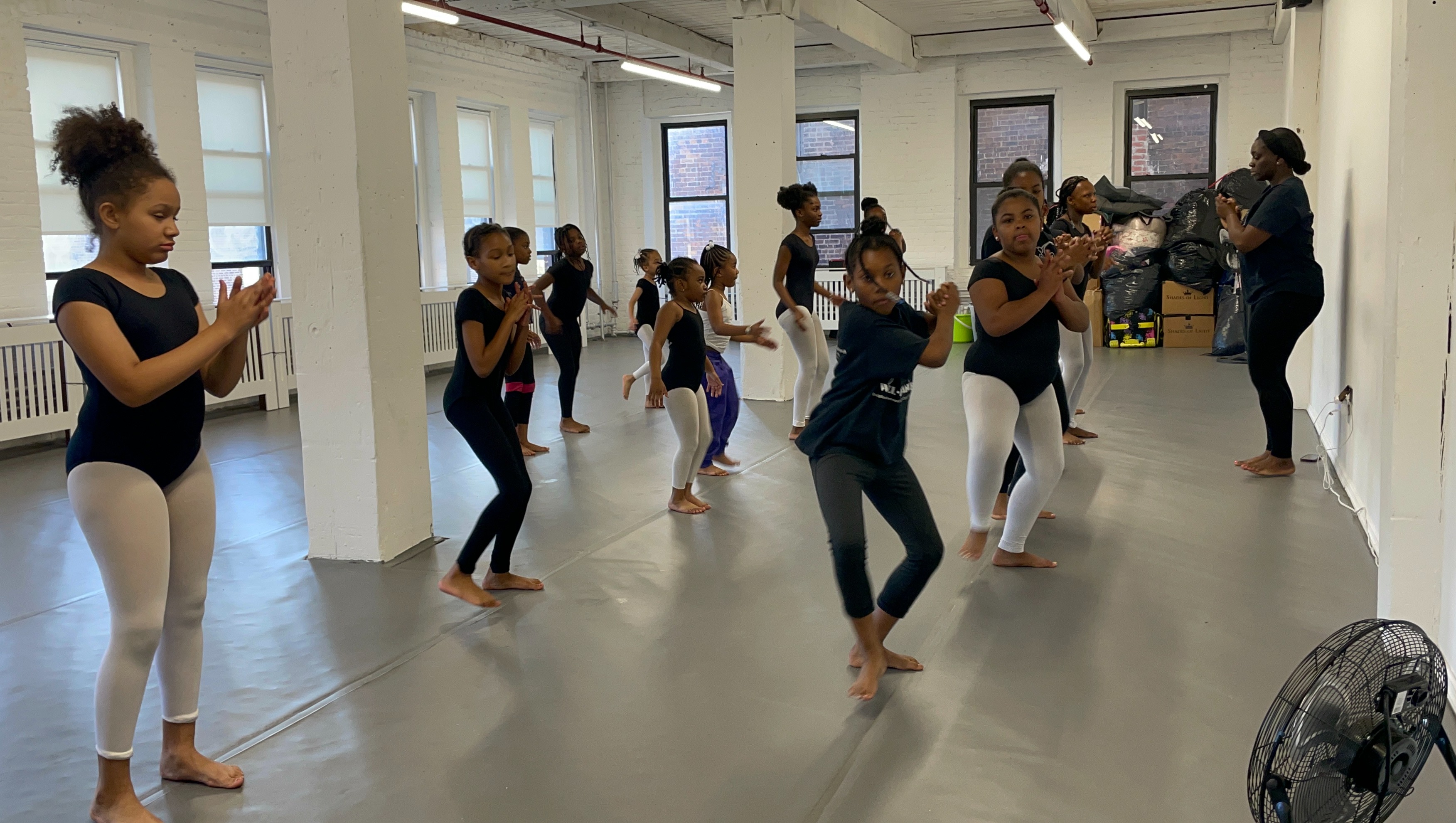 Light discount dance exercise