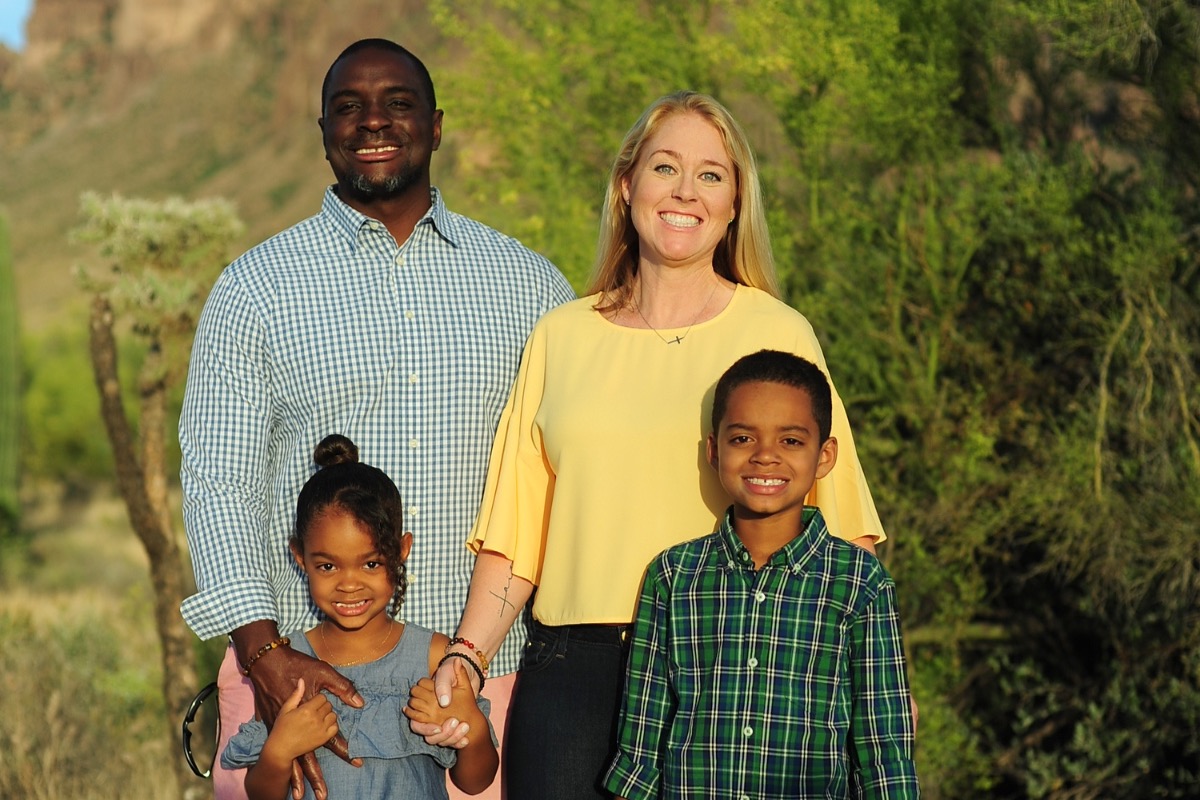 Support for The Hankins photo