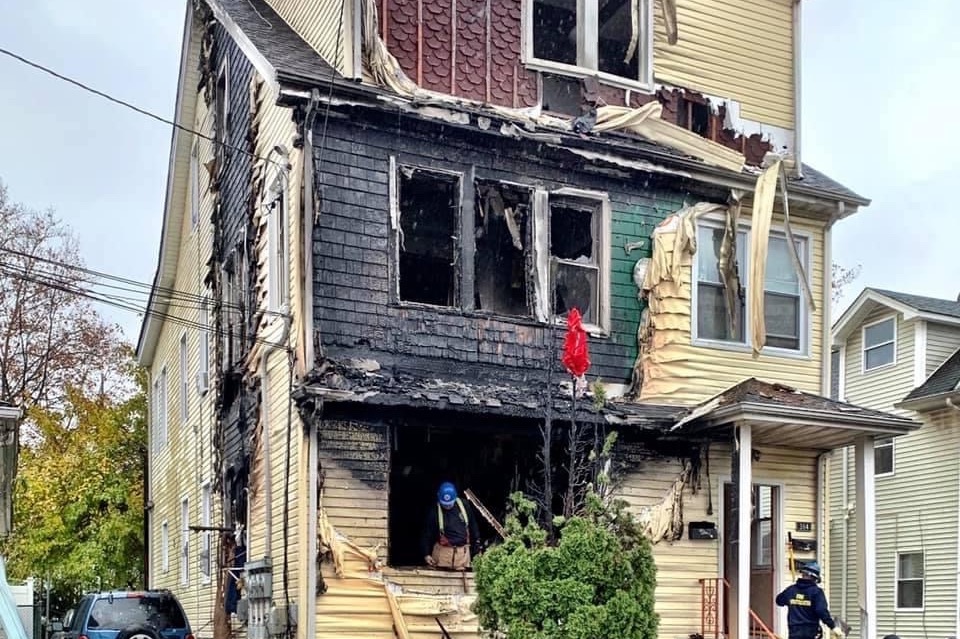 House Fire Family of 7 in immediate need photo