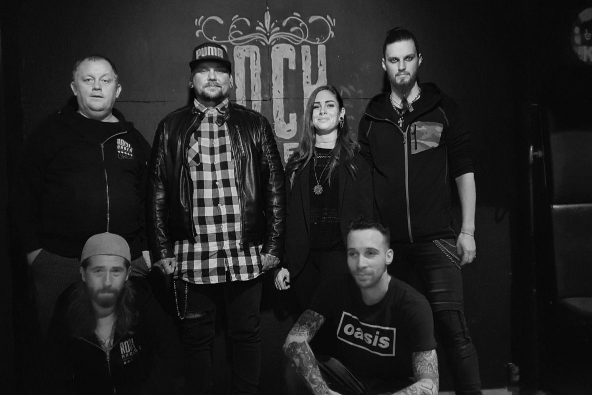 Fundraiser by Tim Syversen Vi vill överleva tillsammans med er